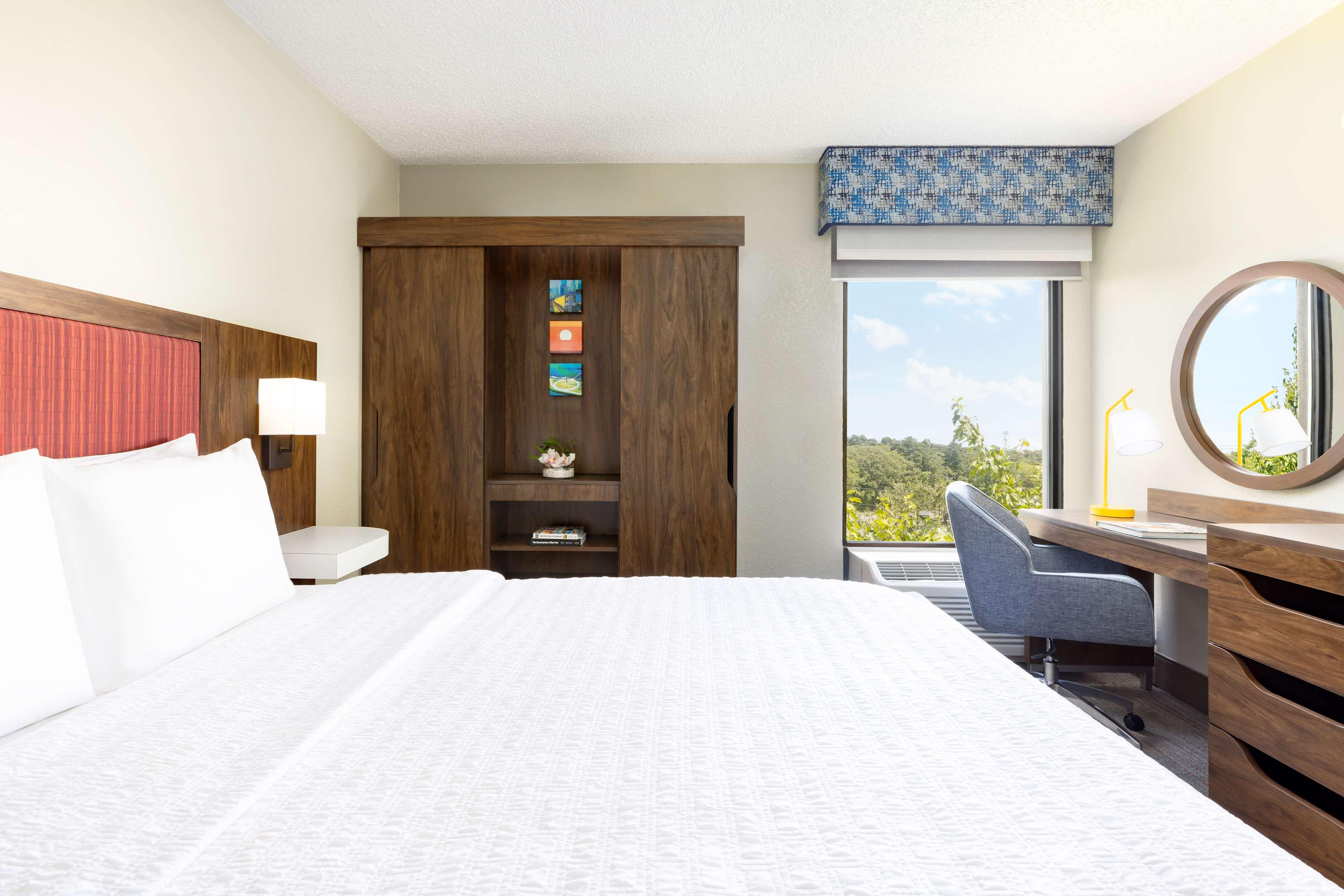 Double Queen Bed Non Smoking