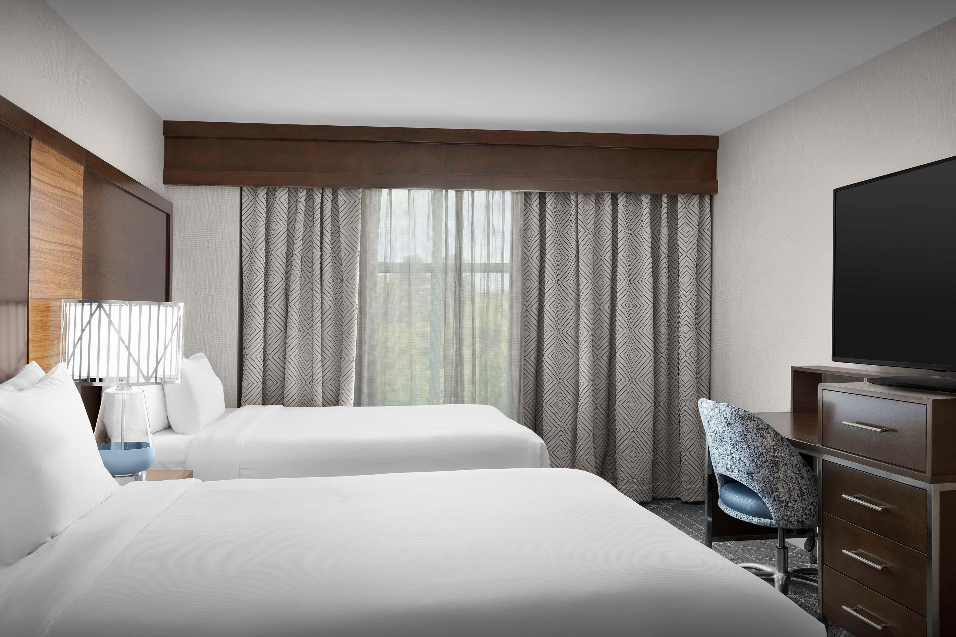 Suite Two Queen Beds