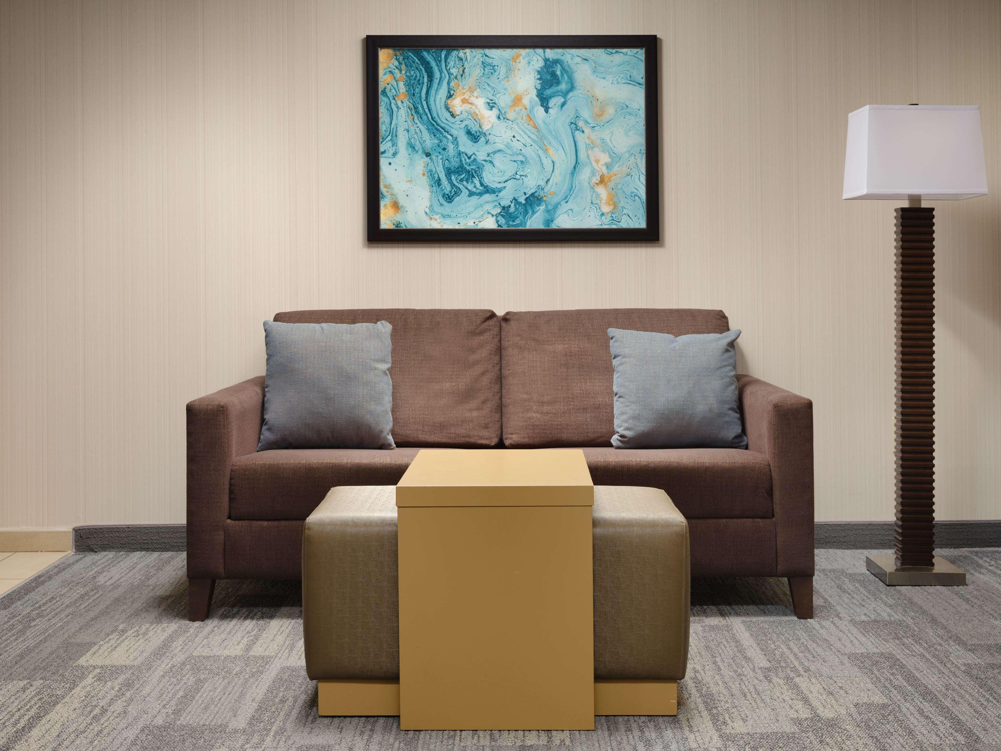 Studio King Size Bed