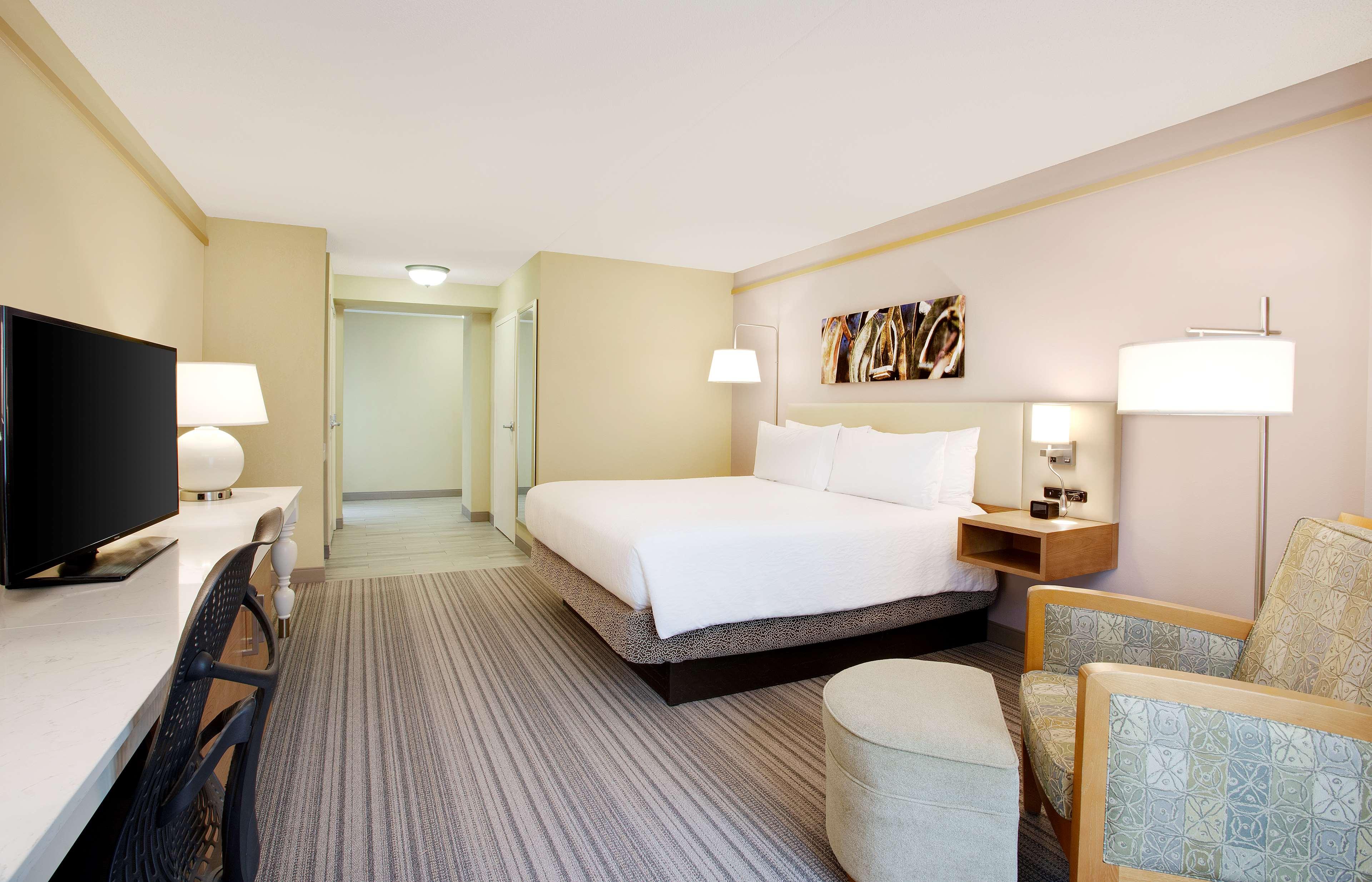 Double Deluxe King Bed