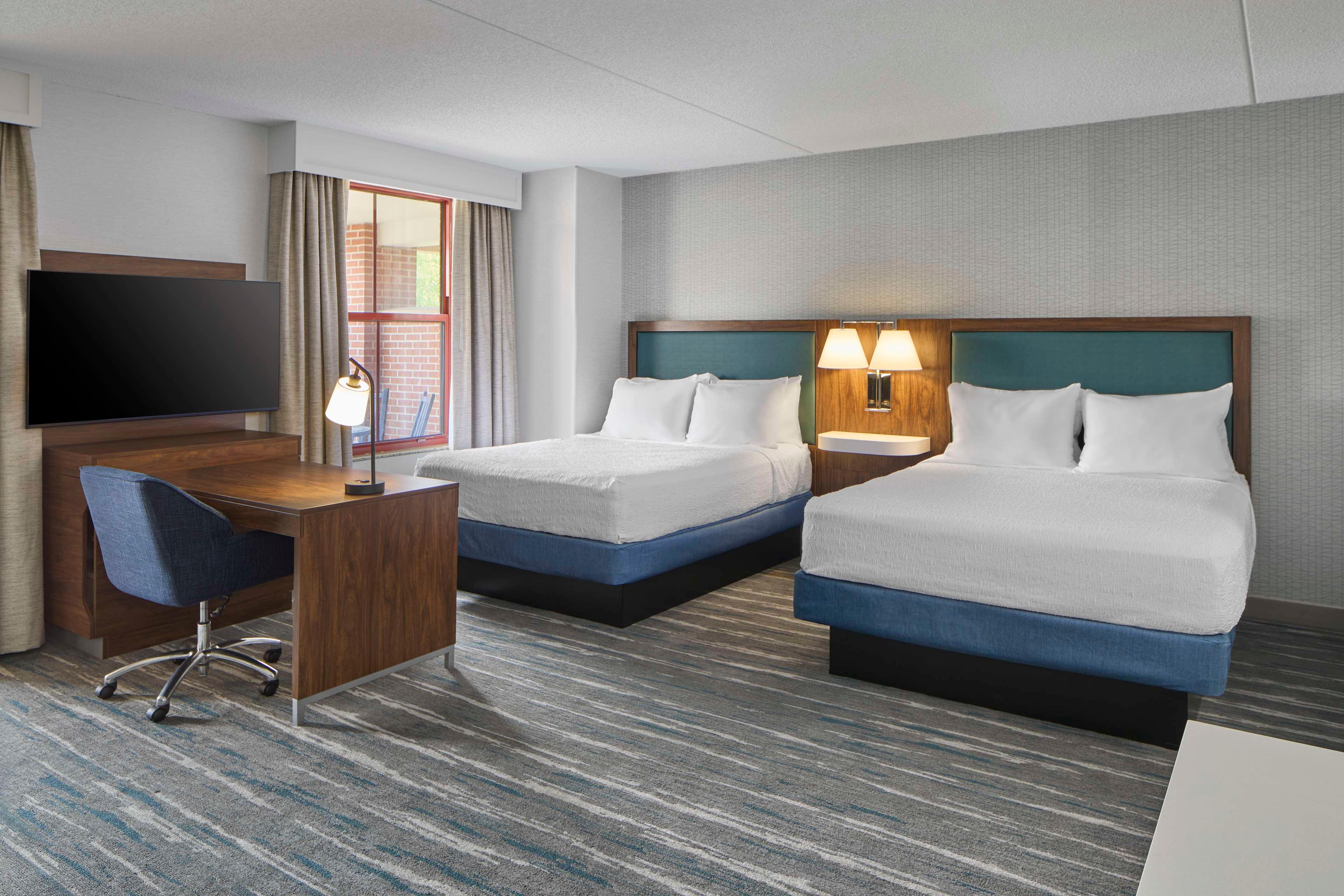 Studio Two Queen Beds