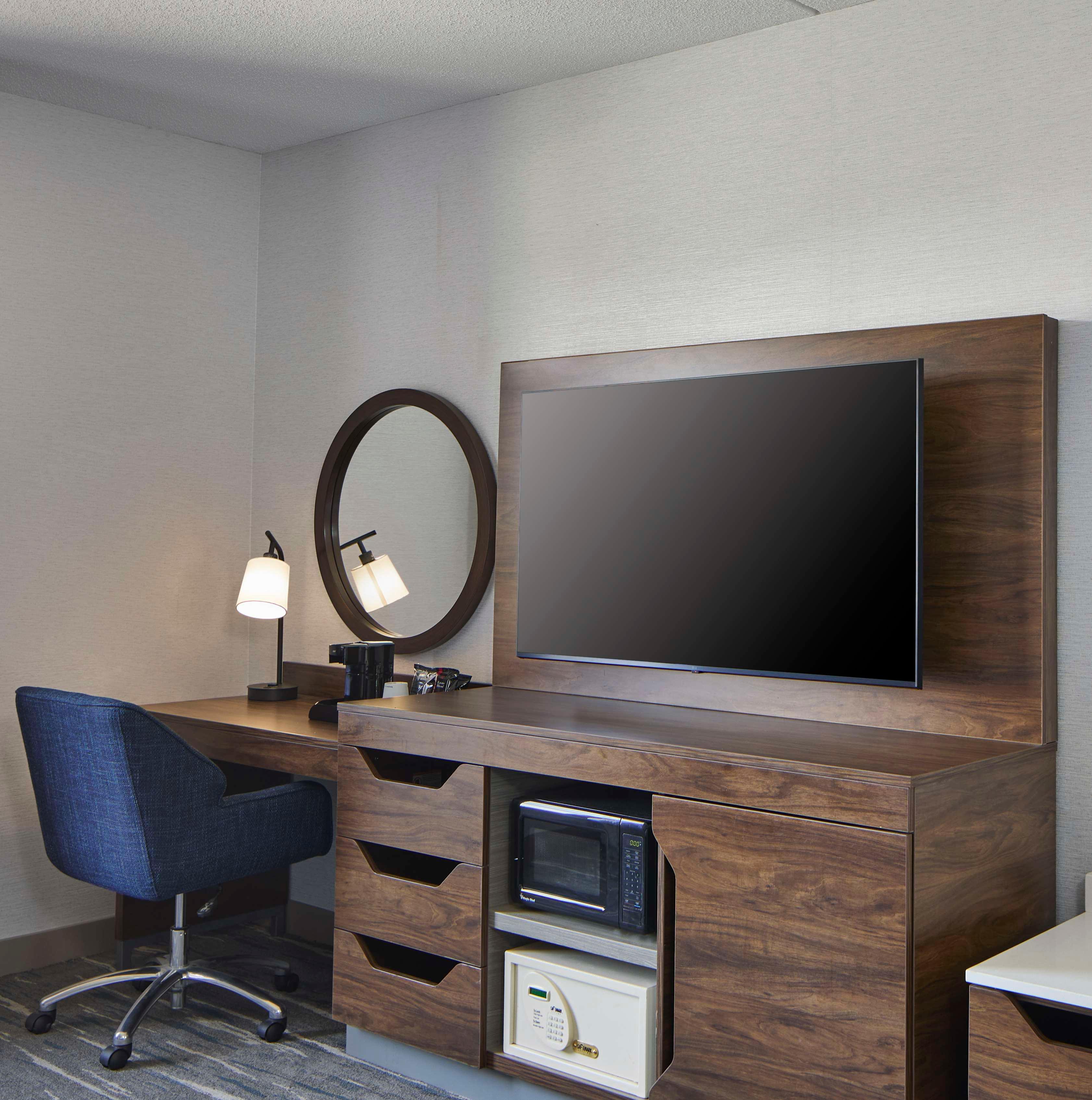 Room Accessible-two Queen Beds