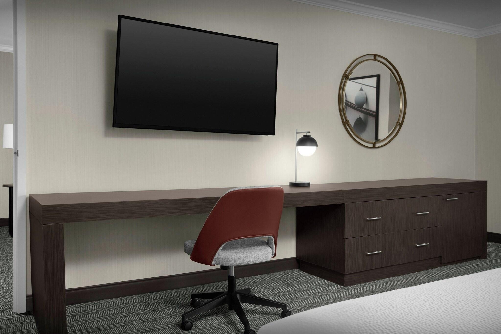 Suite King Bed One Bedroom 