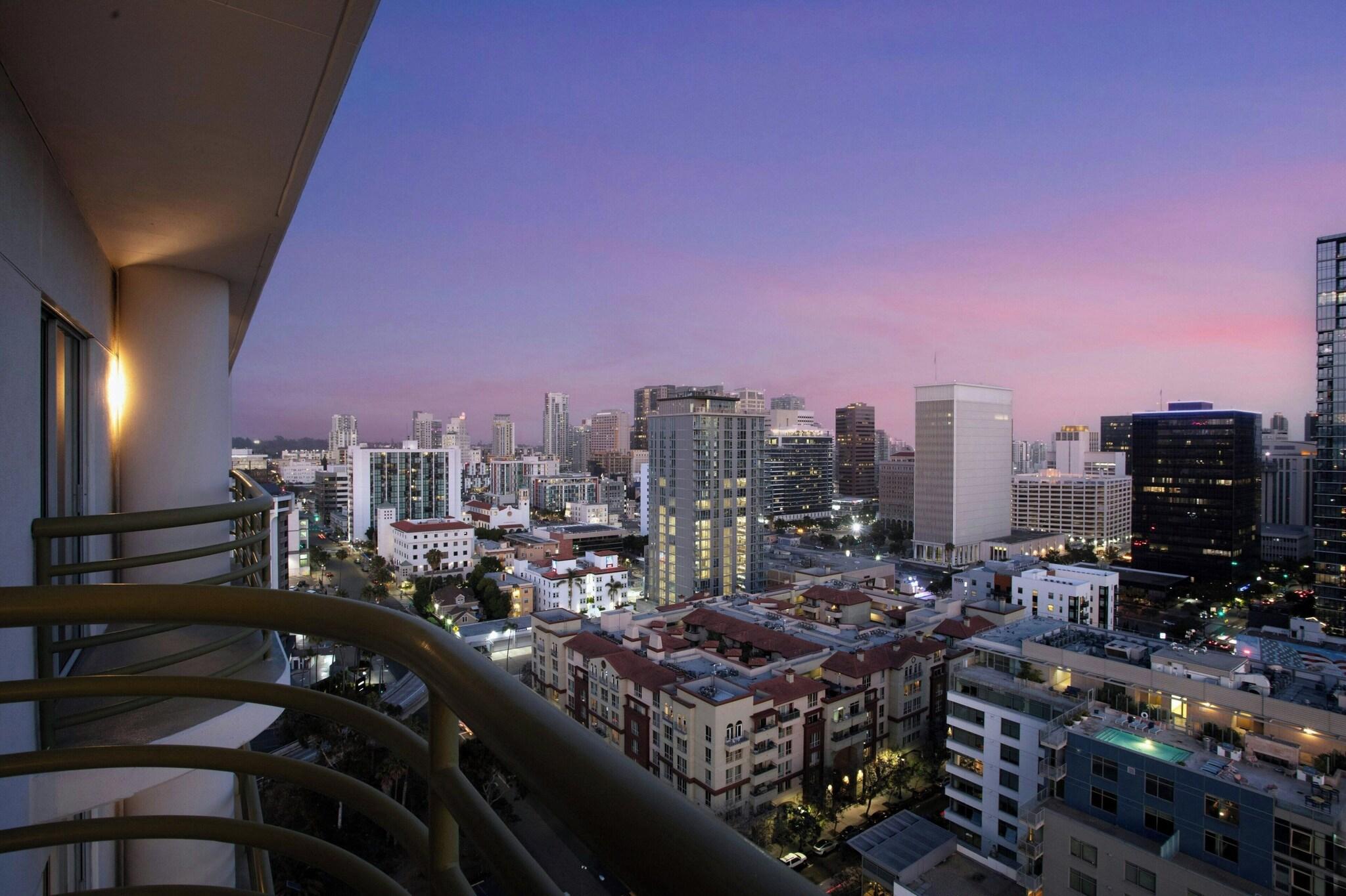 Quadruple Premium City View