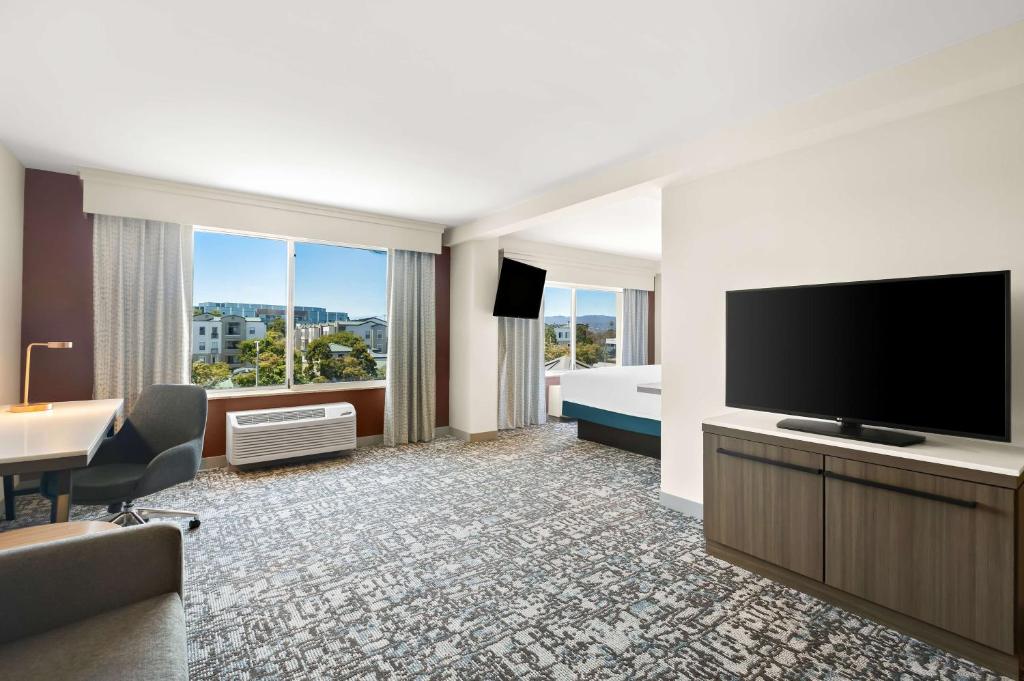 Double King Size Bed