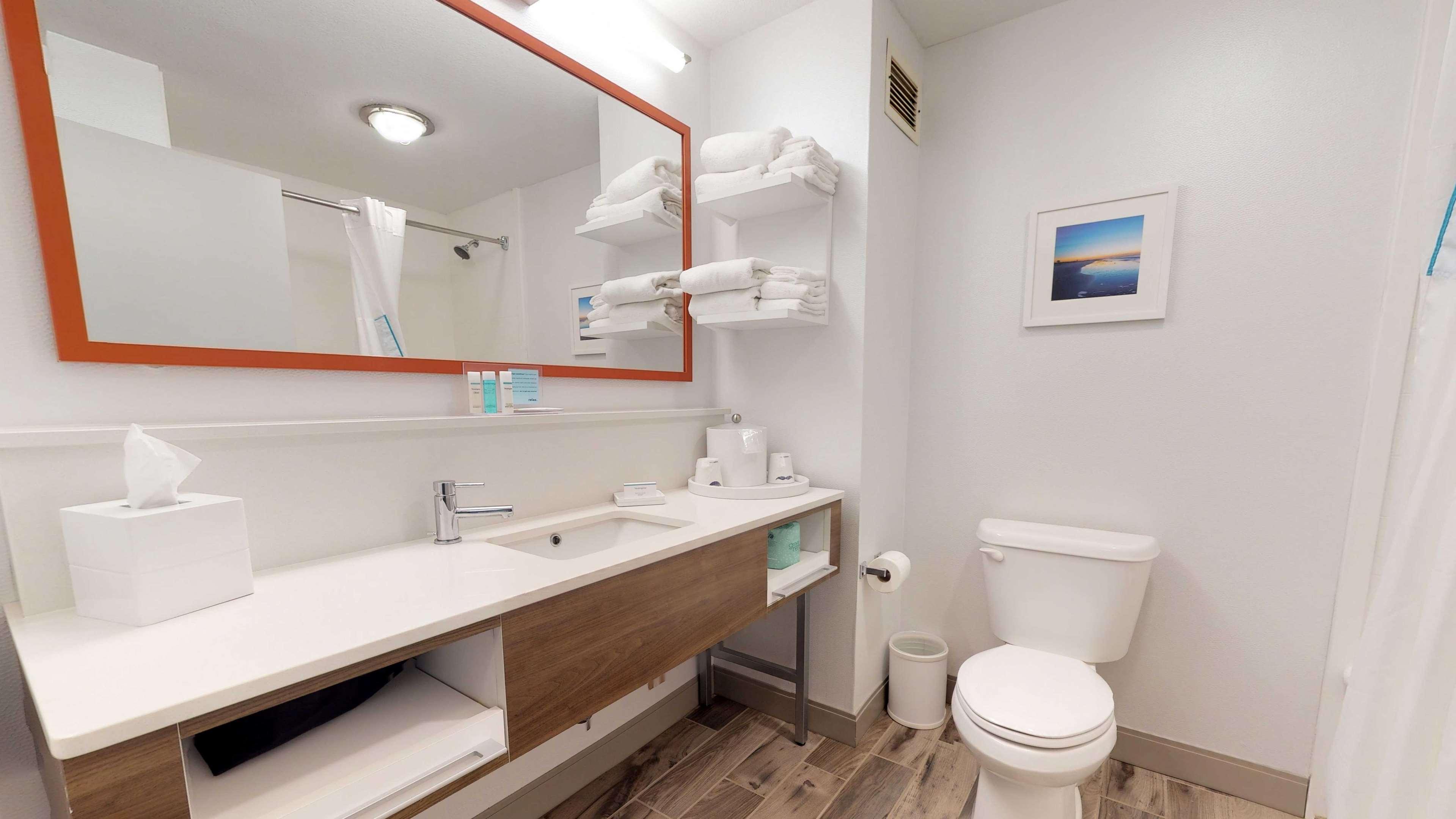 Double King Bed Non Smoking