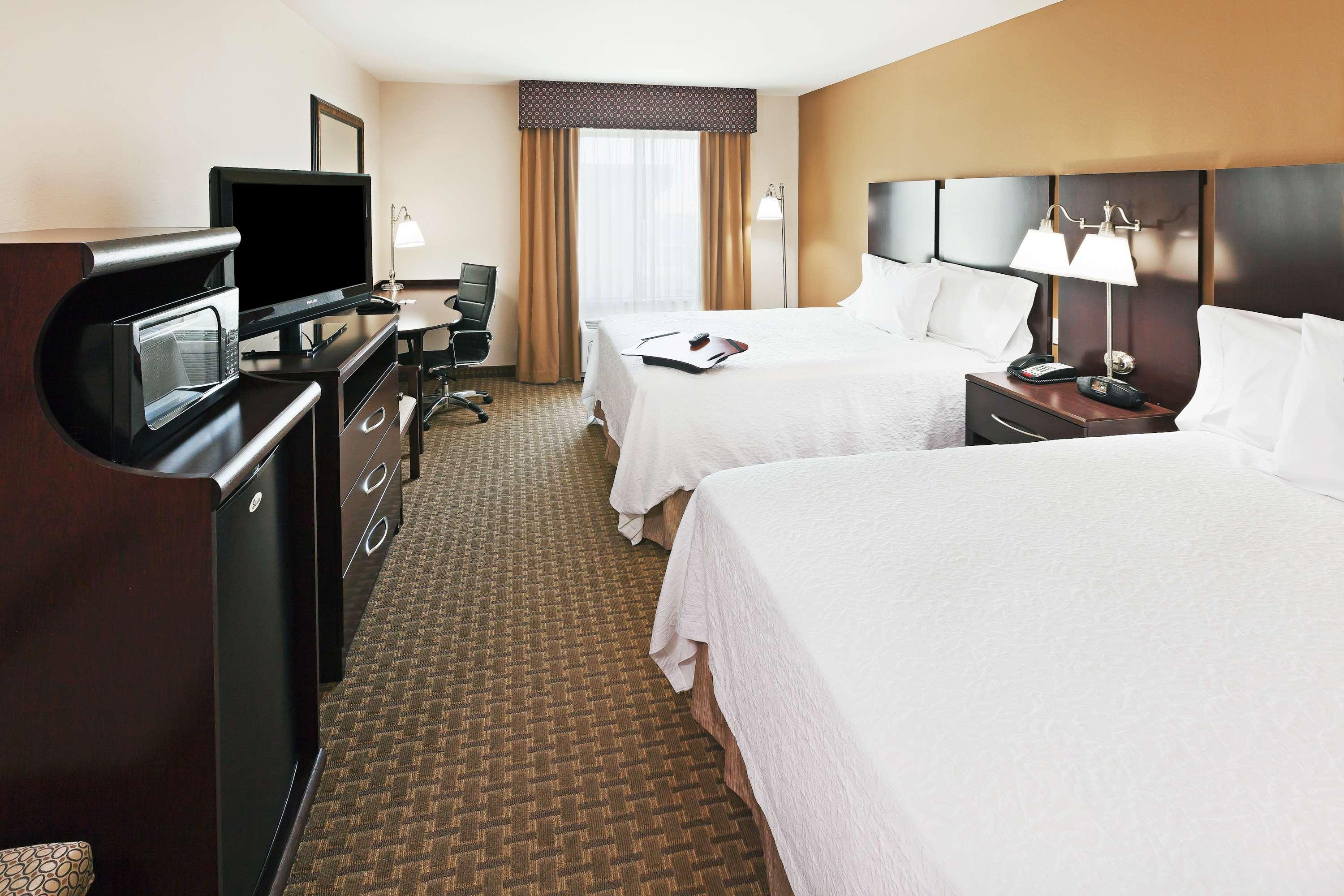 Double Two Queen Beds Non Smoking