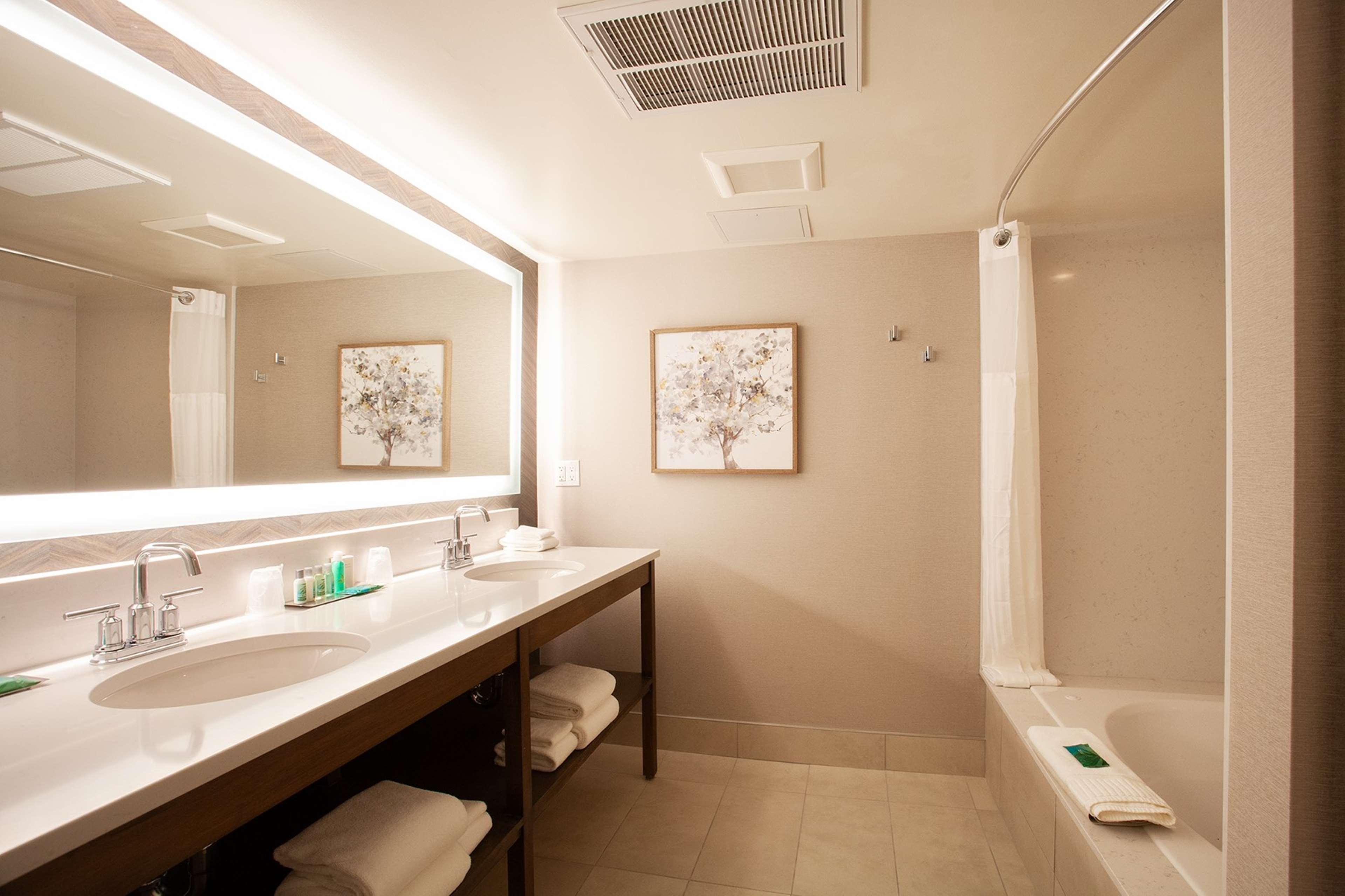 Suite Two Queen Beds