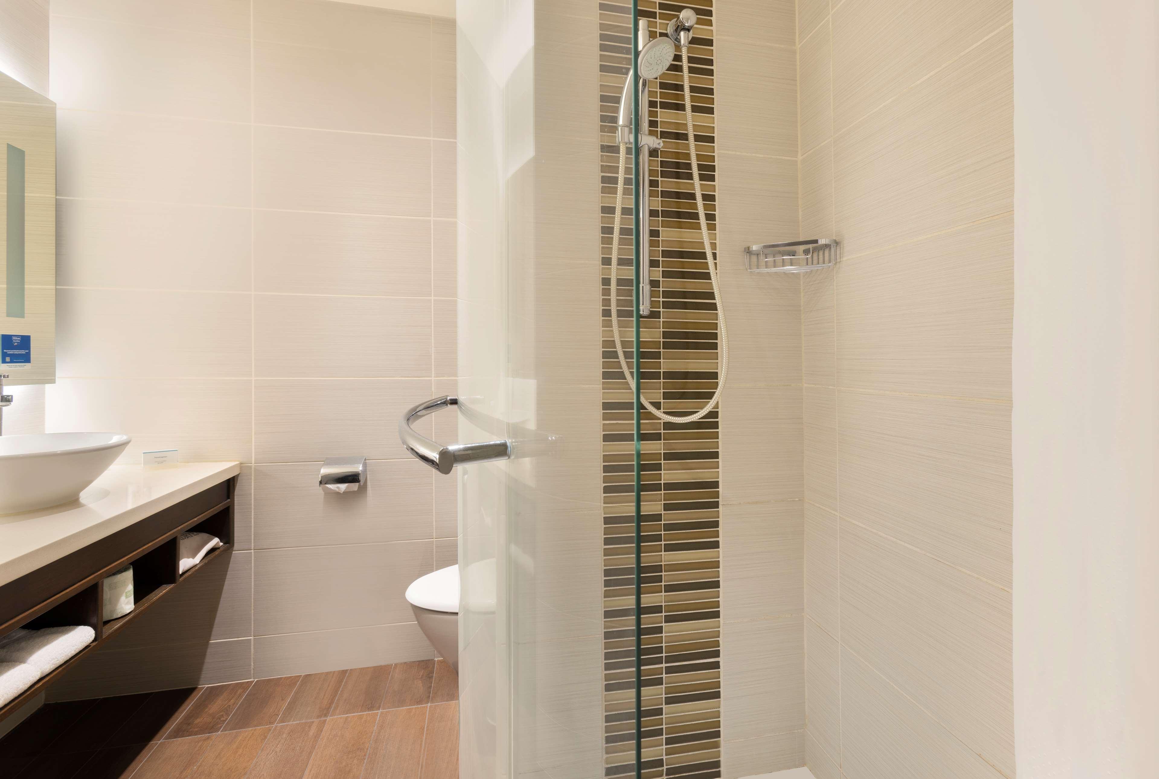 Double Queen Size Bed