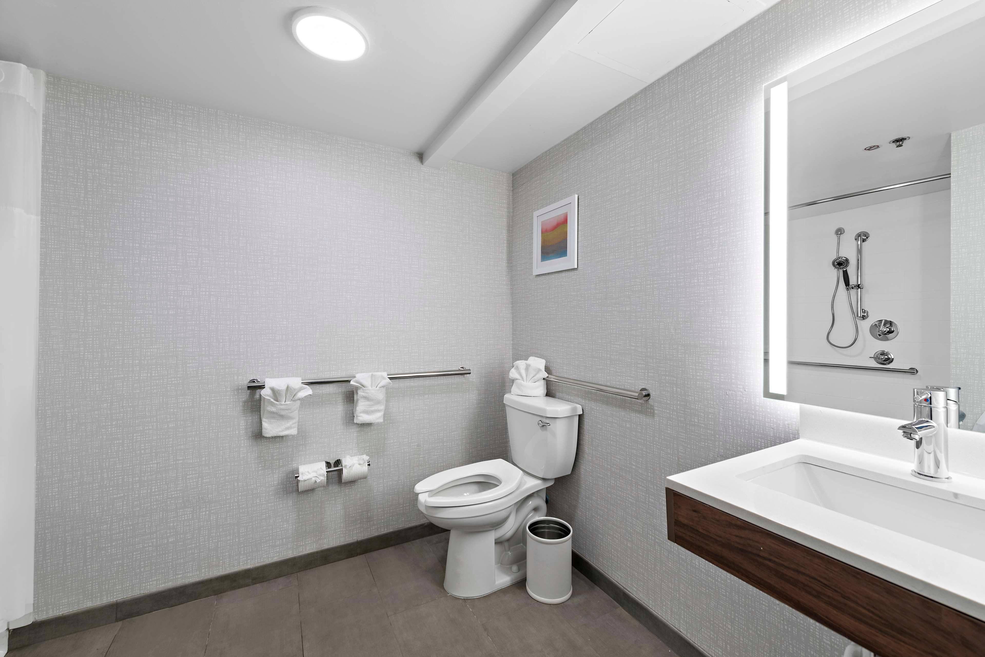 Double Accessible