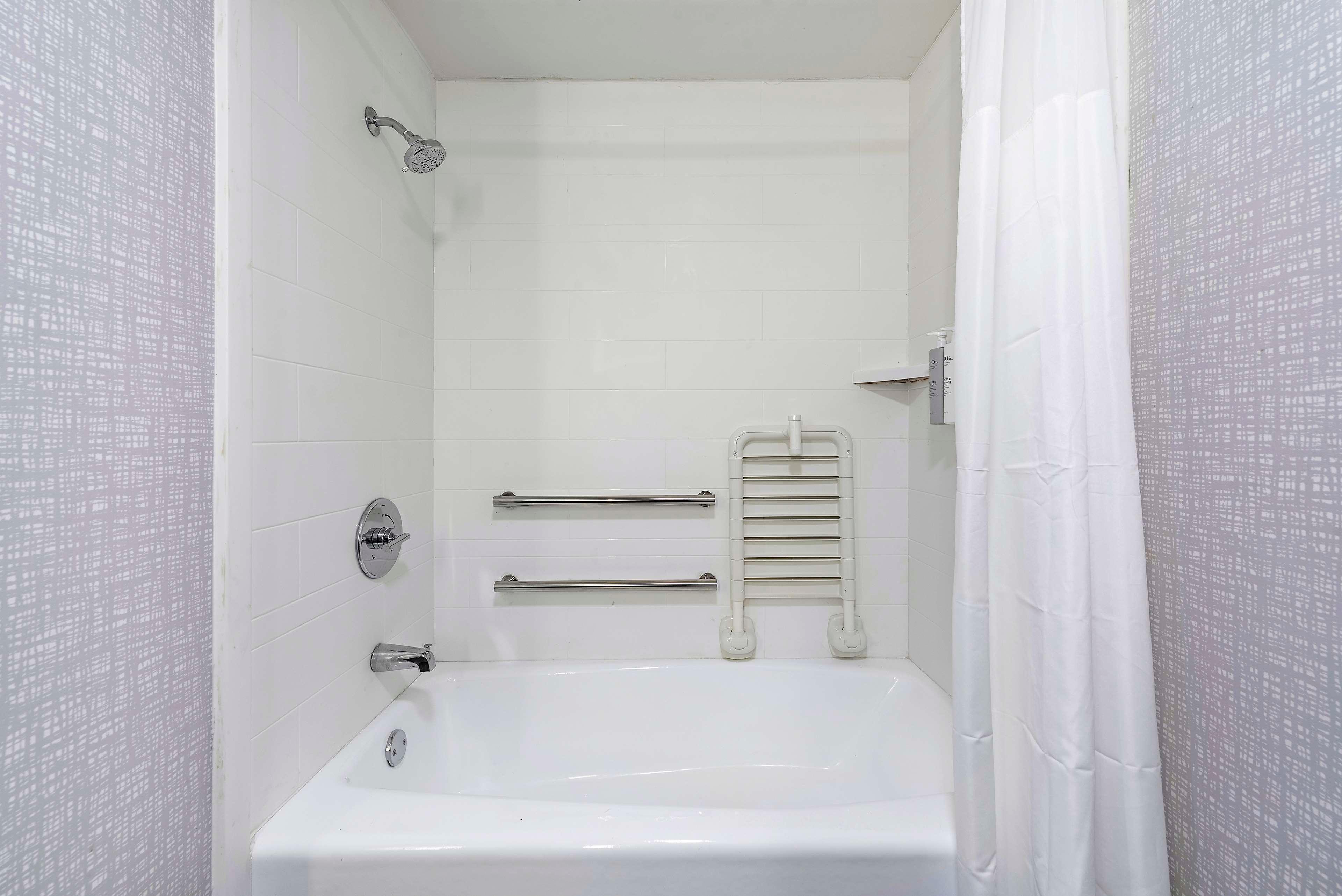 Double Accessible King Size Bed