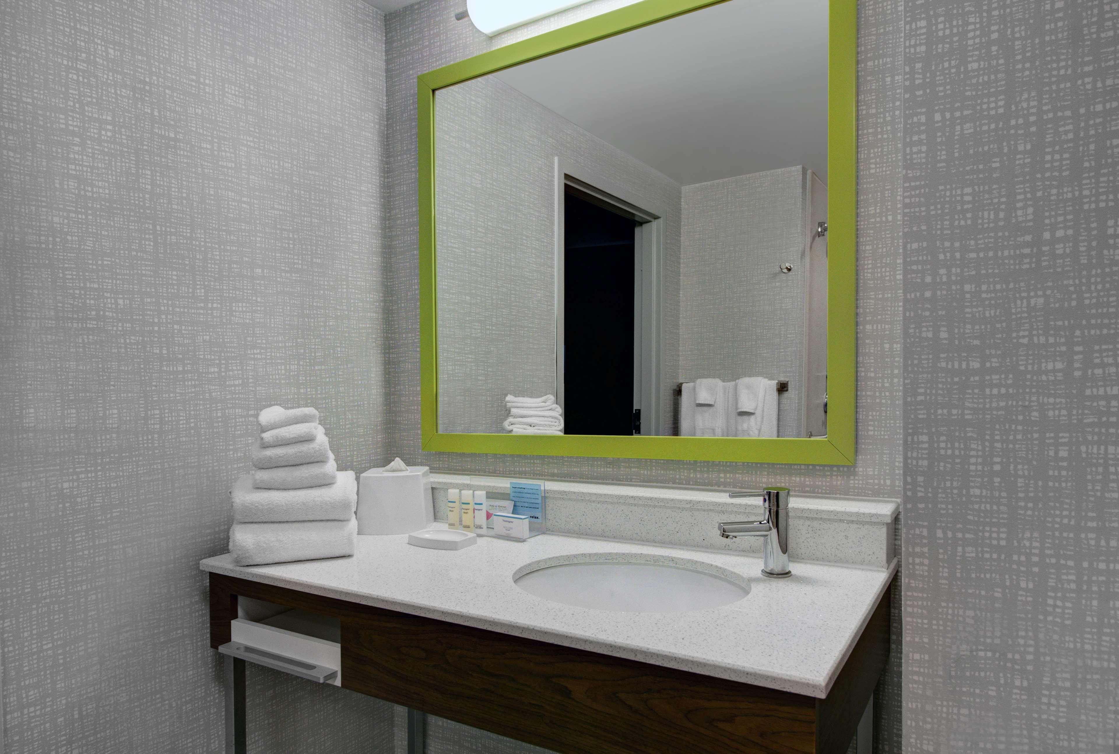 Double Two Queen Beds Non Smoking