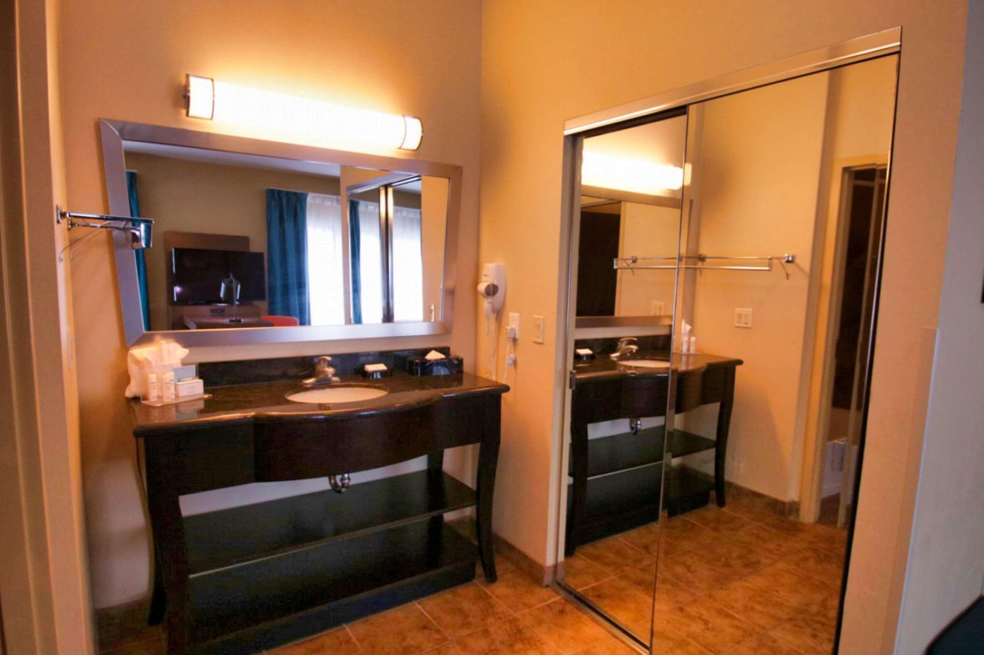 Studio King Size Bed