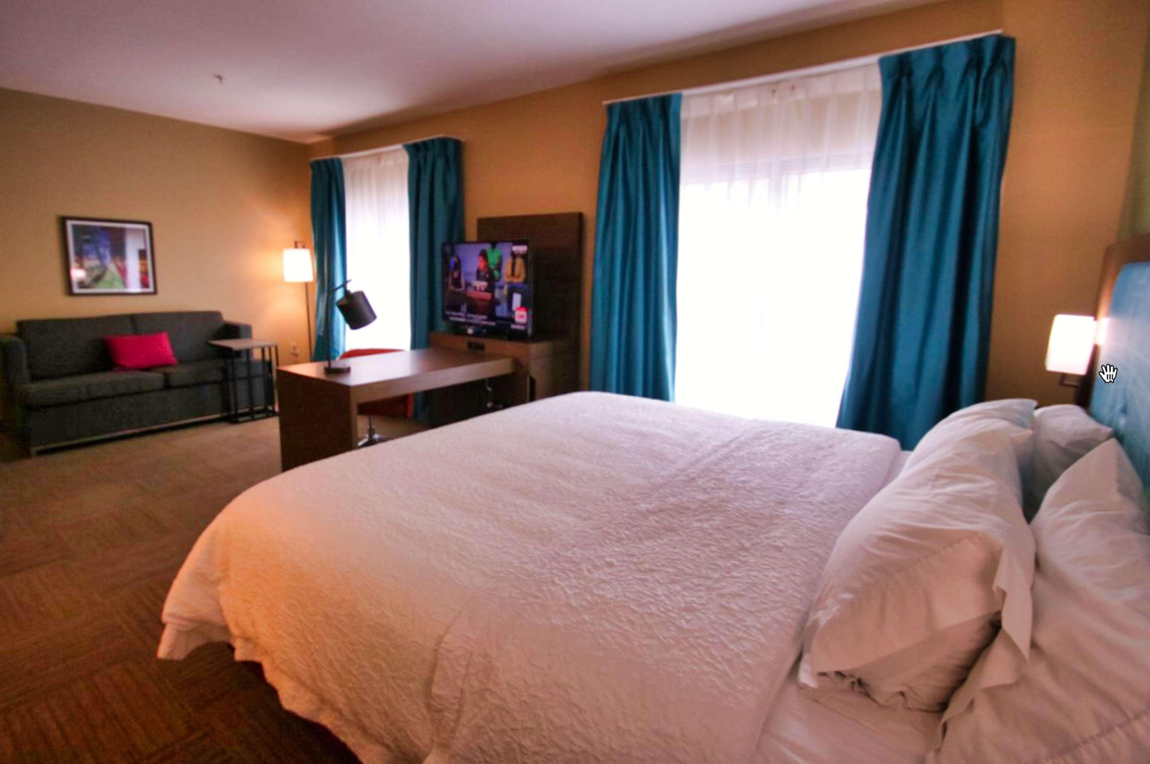 Studio King Size Bed