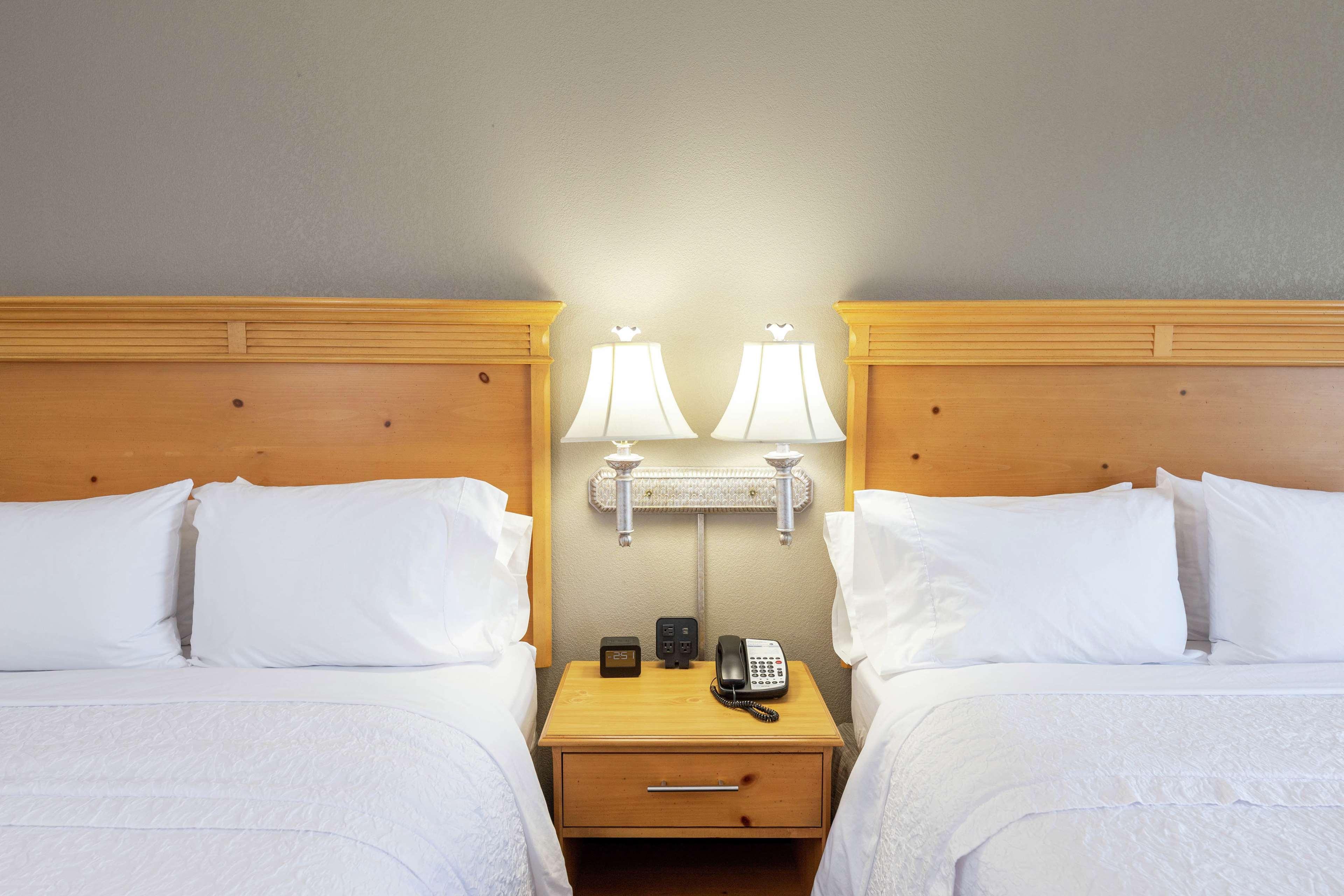 Double Two Queen Beds Non Smoking