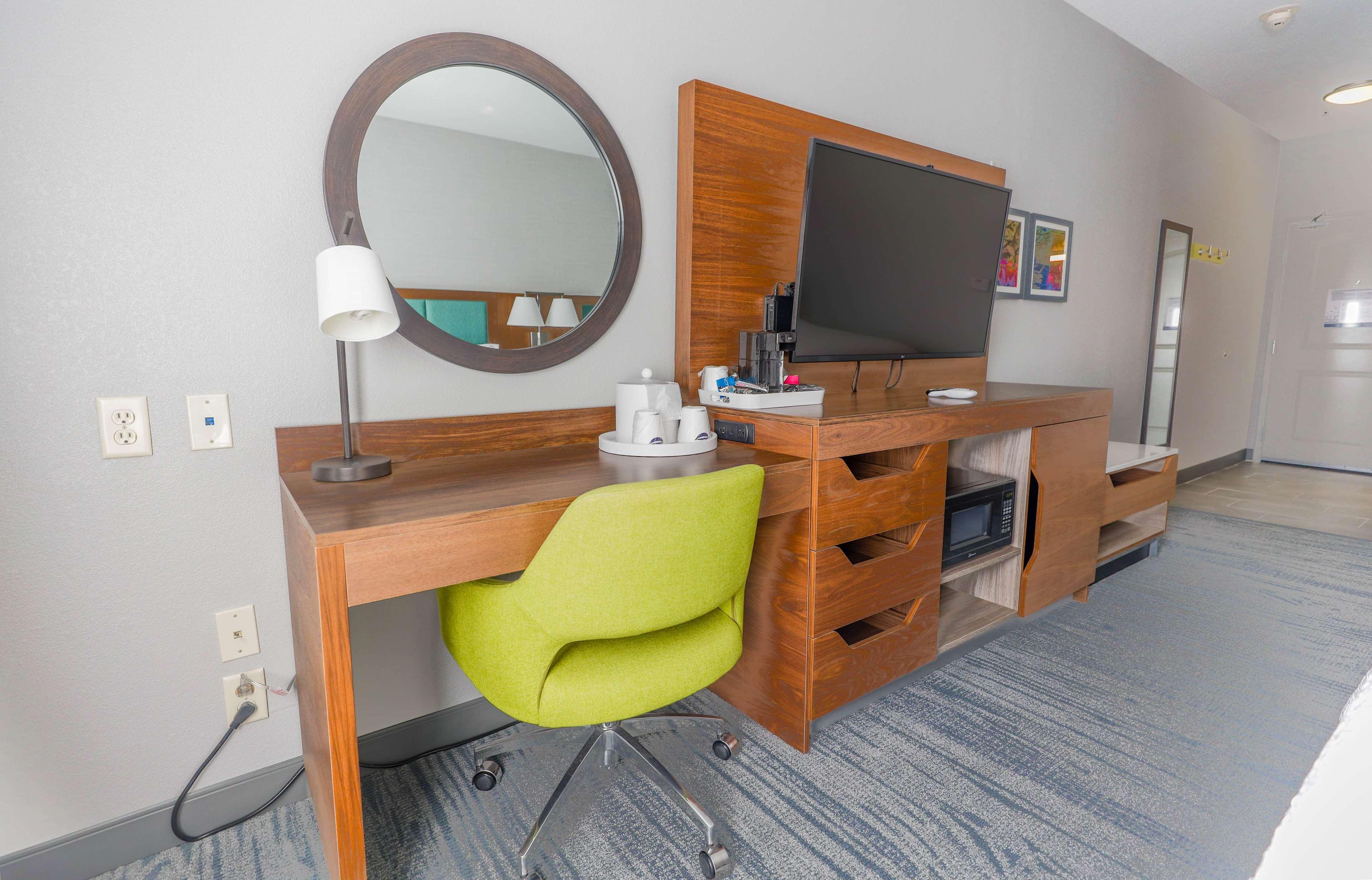 Double Two Queen Beds Non Smoking