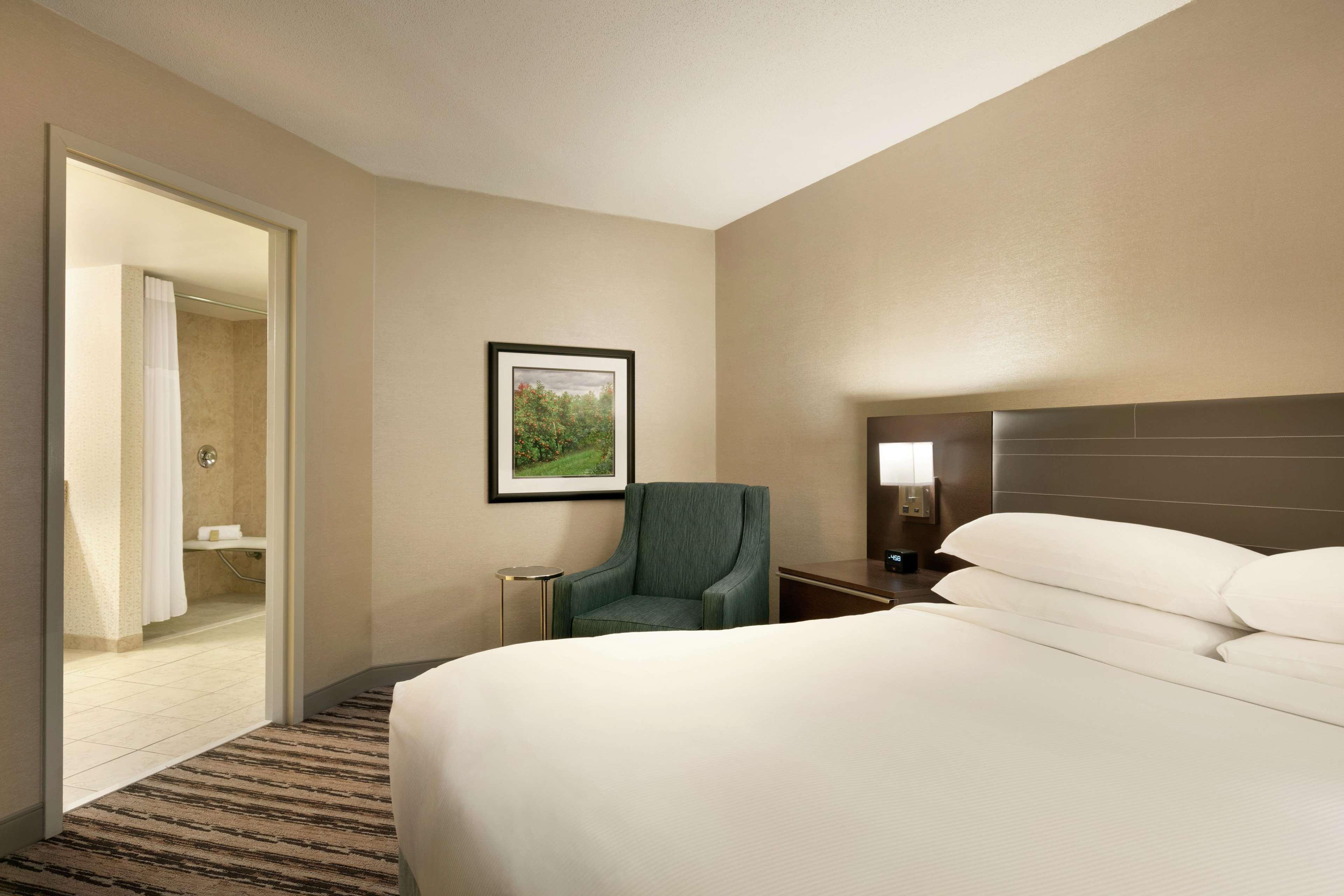 Double King Bed Non Smoking