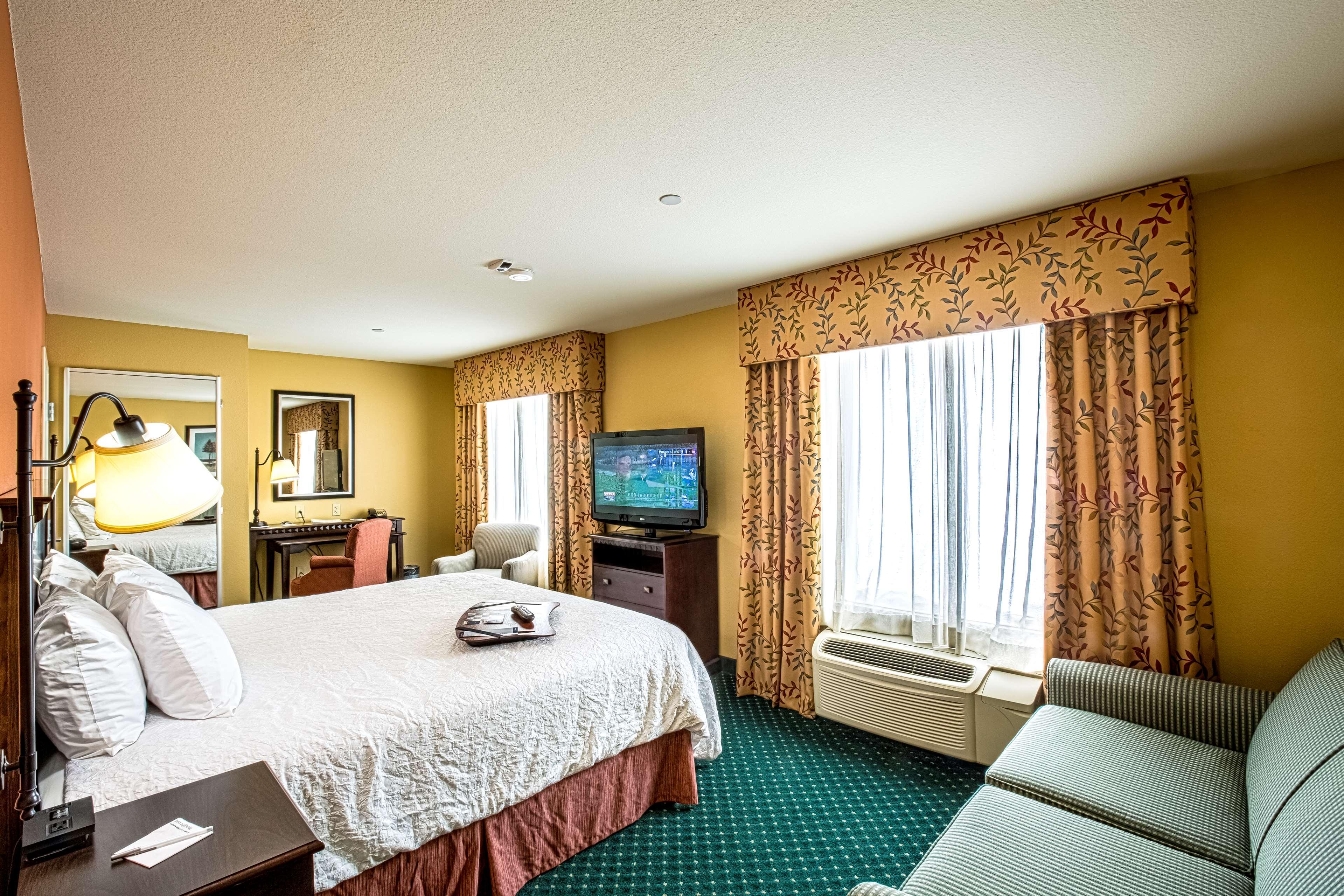 Studio King Size Bed