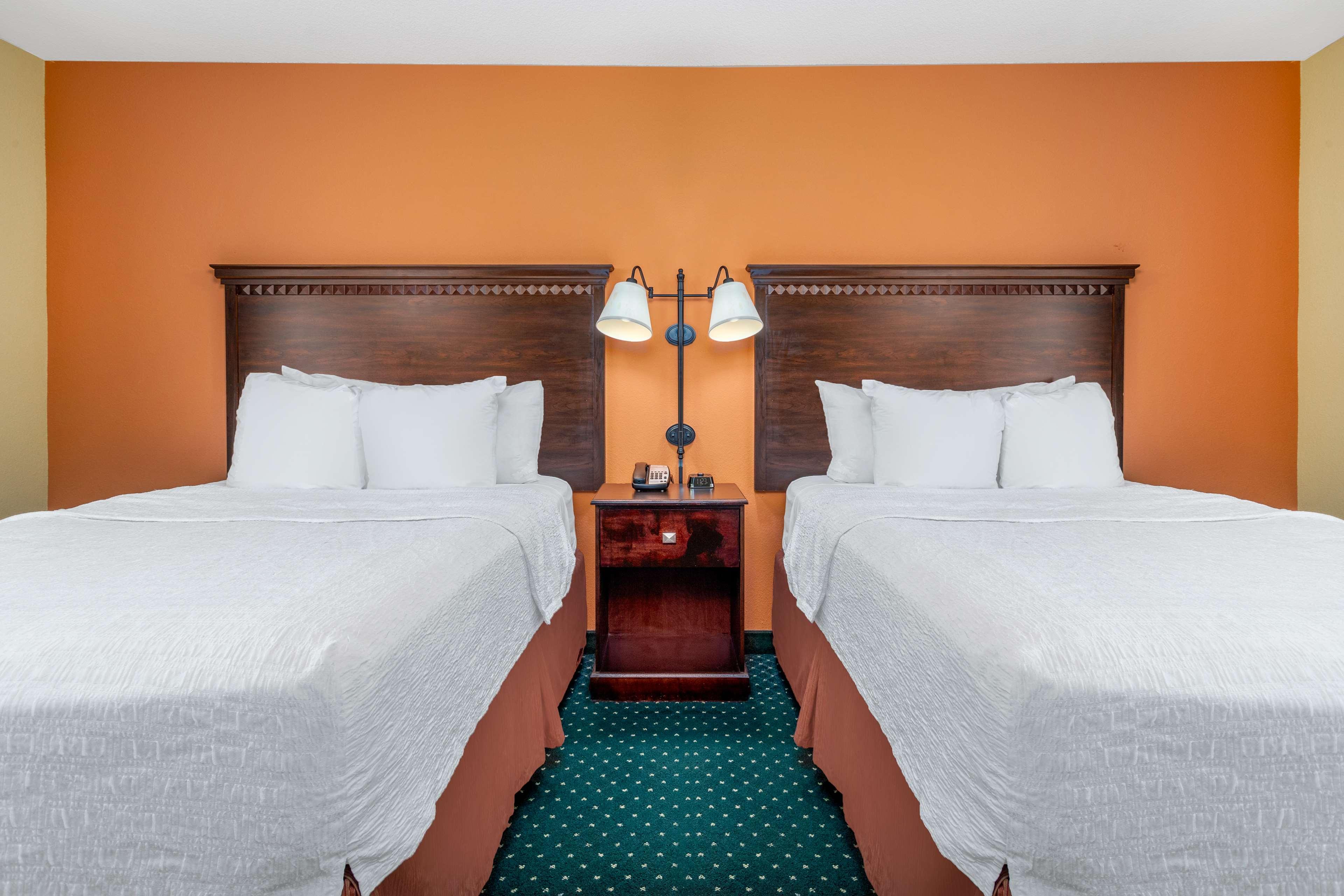 Double Two Queen Beds Non Smoking