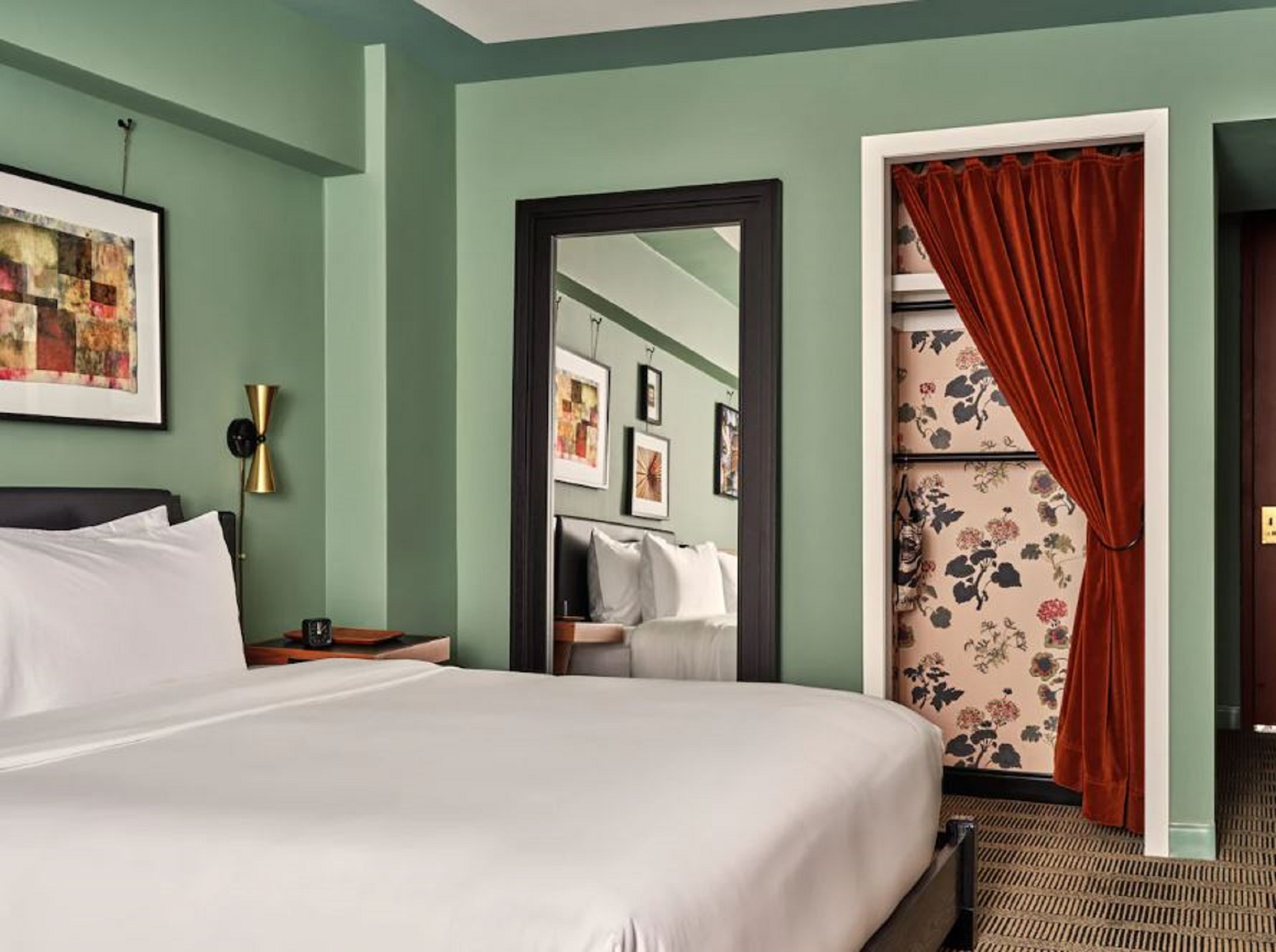 Double King Bed Non Smoking