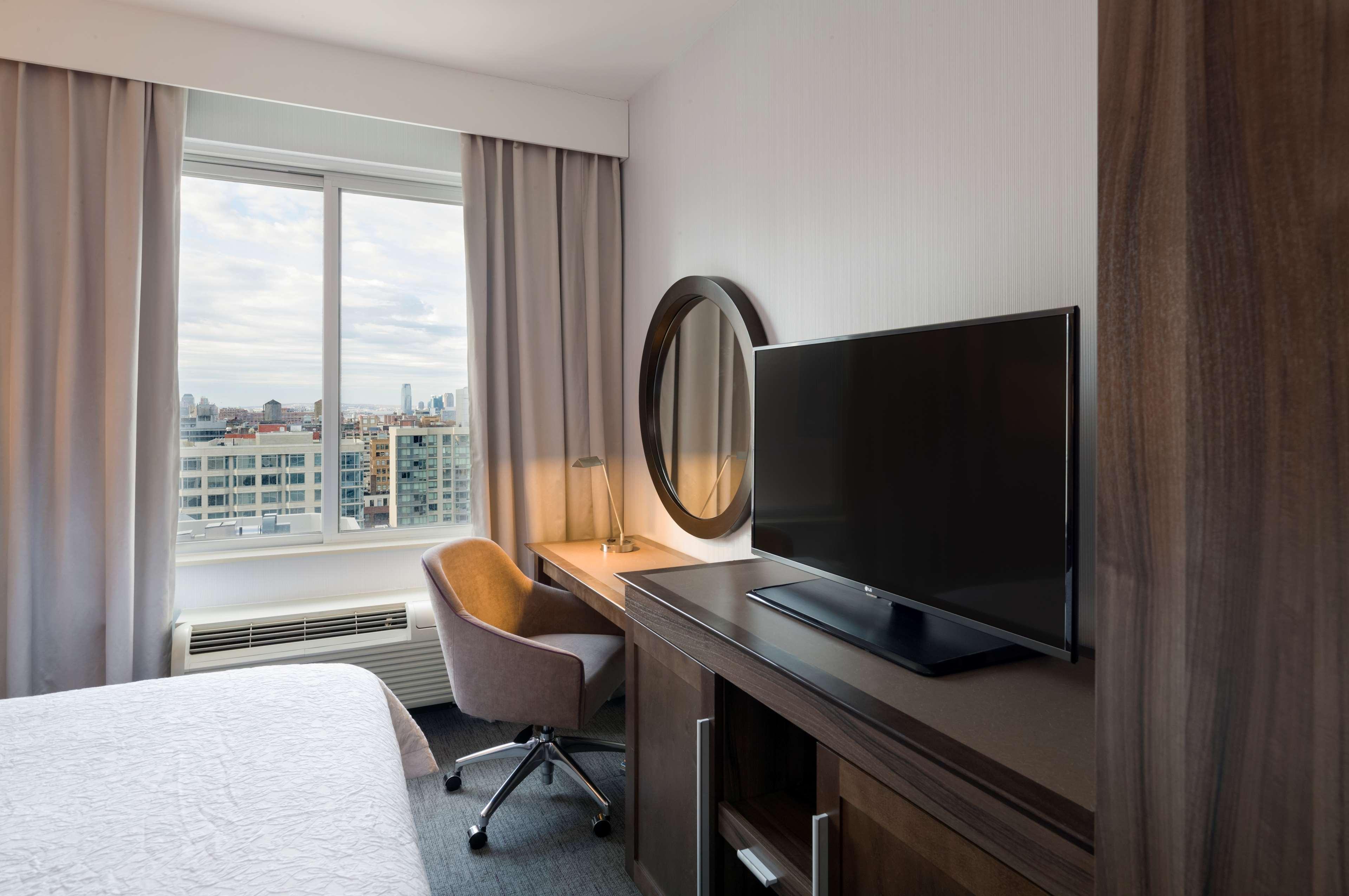 Double King Bed Non Smoking