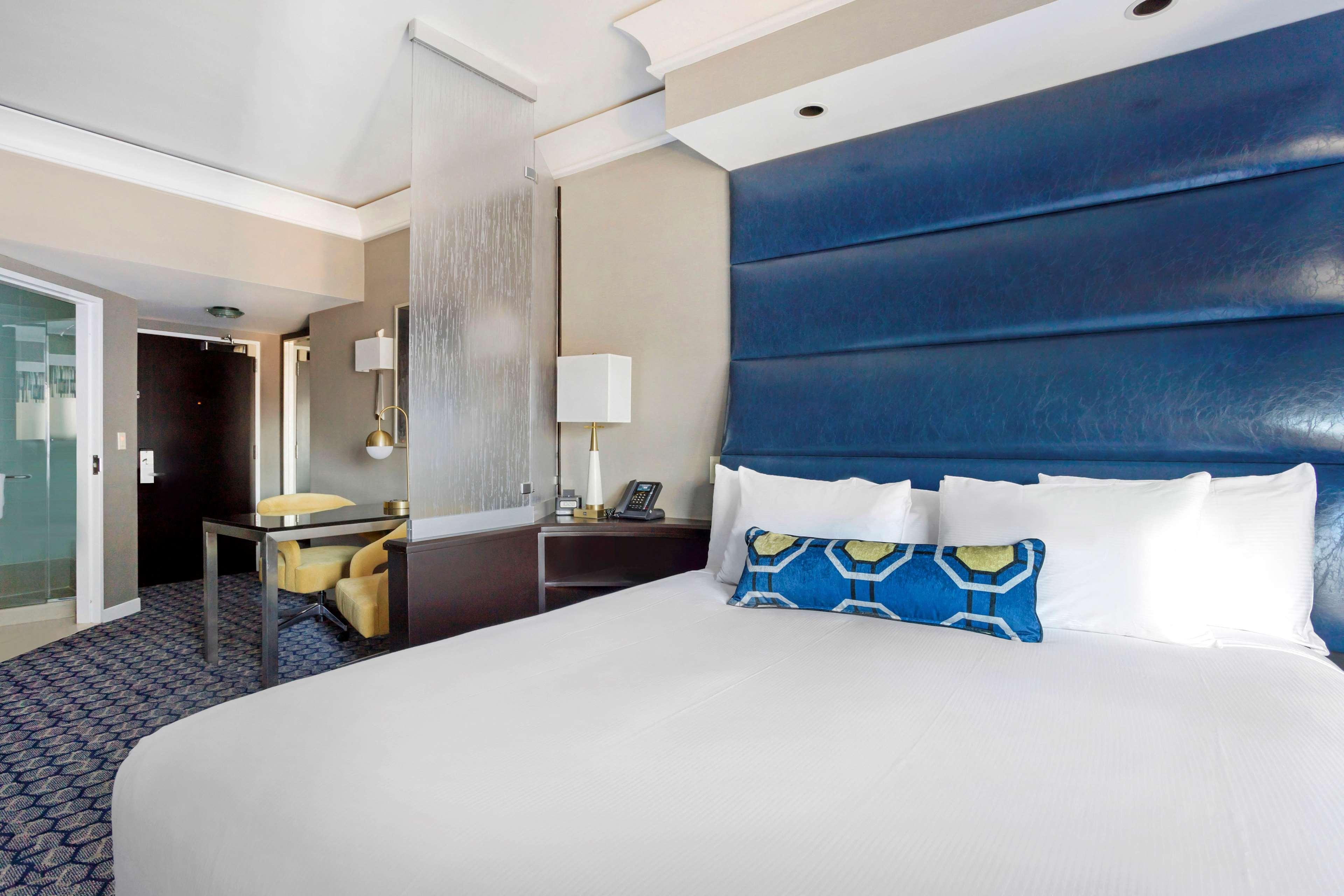 Studio King Size Bed