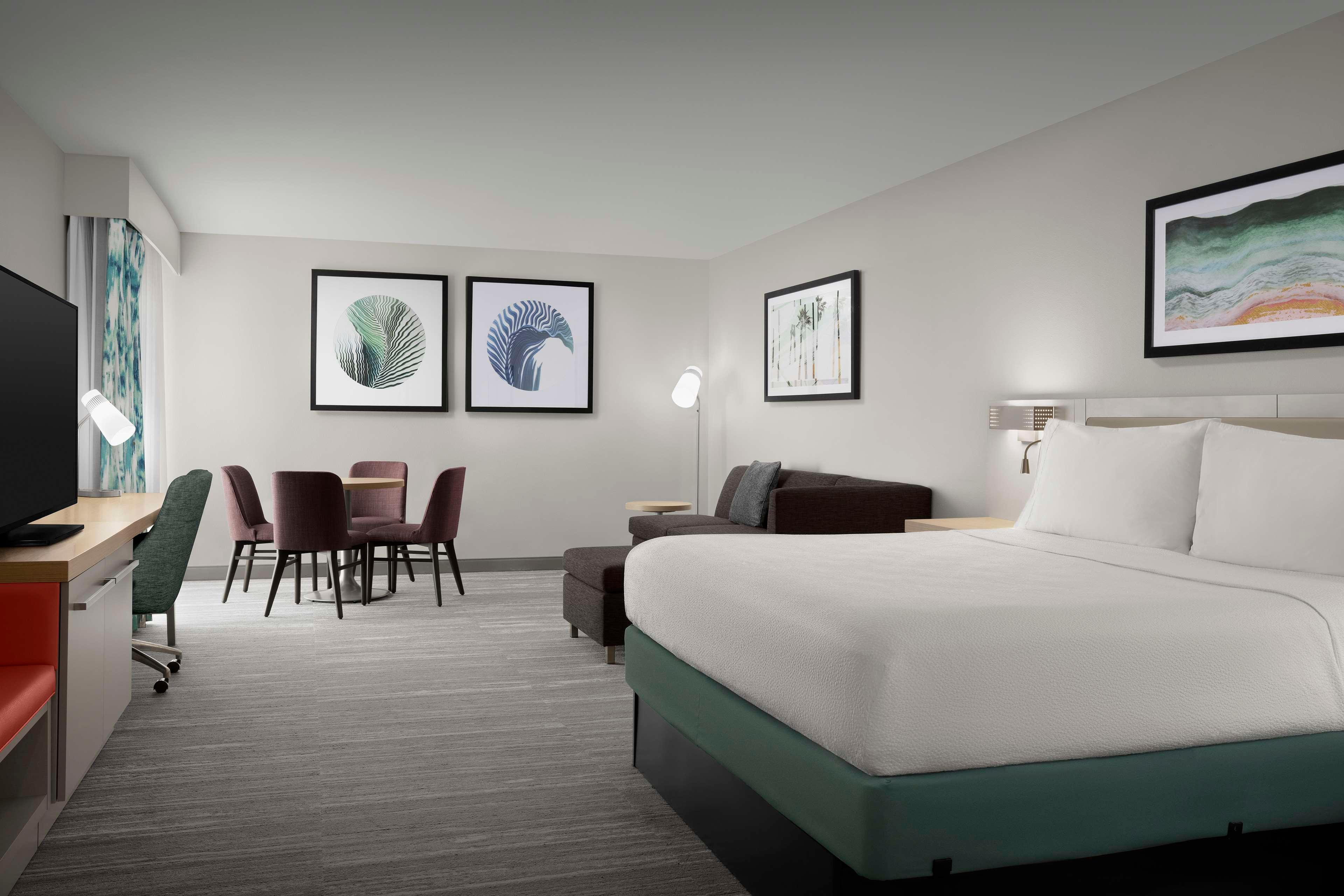 Junior Suite King Size Bed