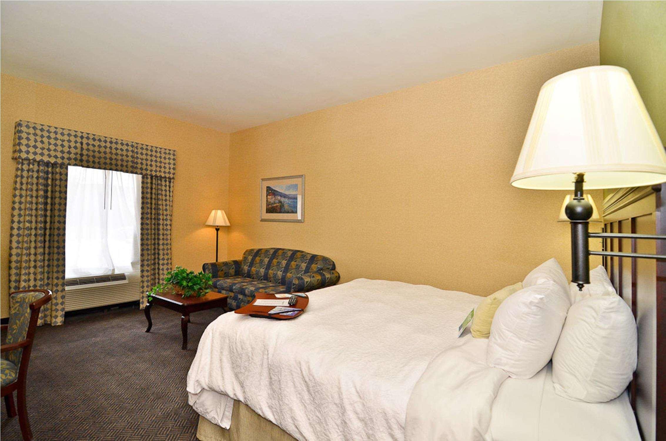 Studio King Size Bed