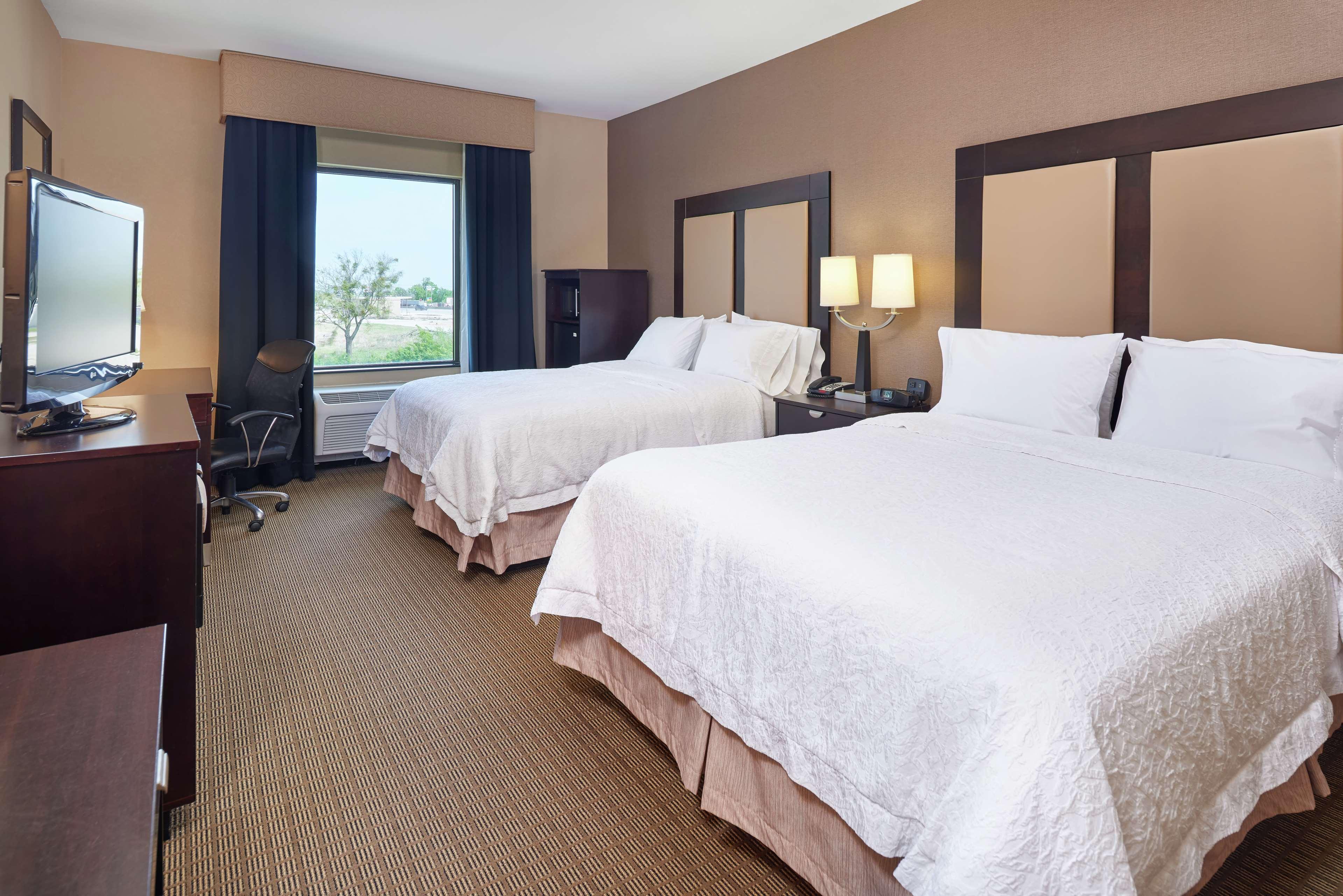 Double Two Queen Beds Non Smoking