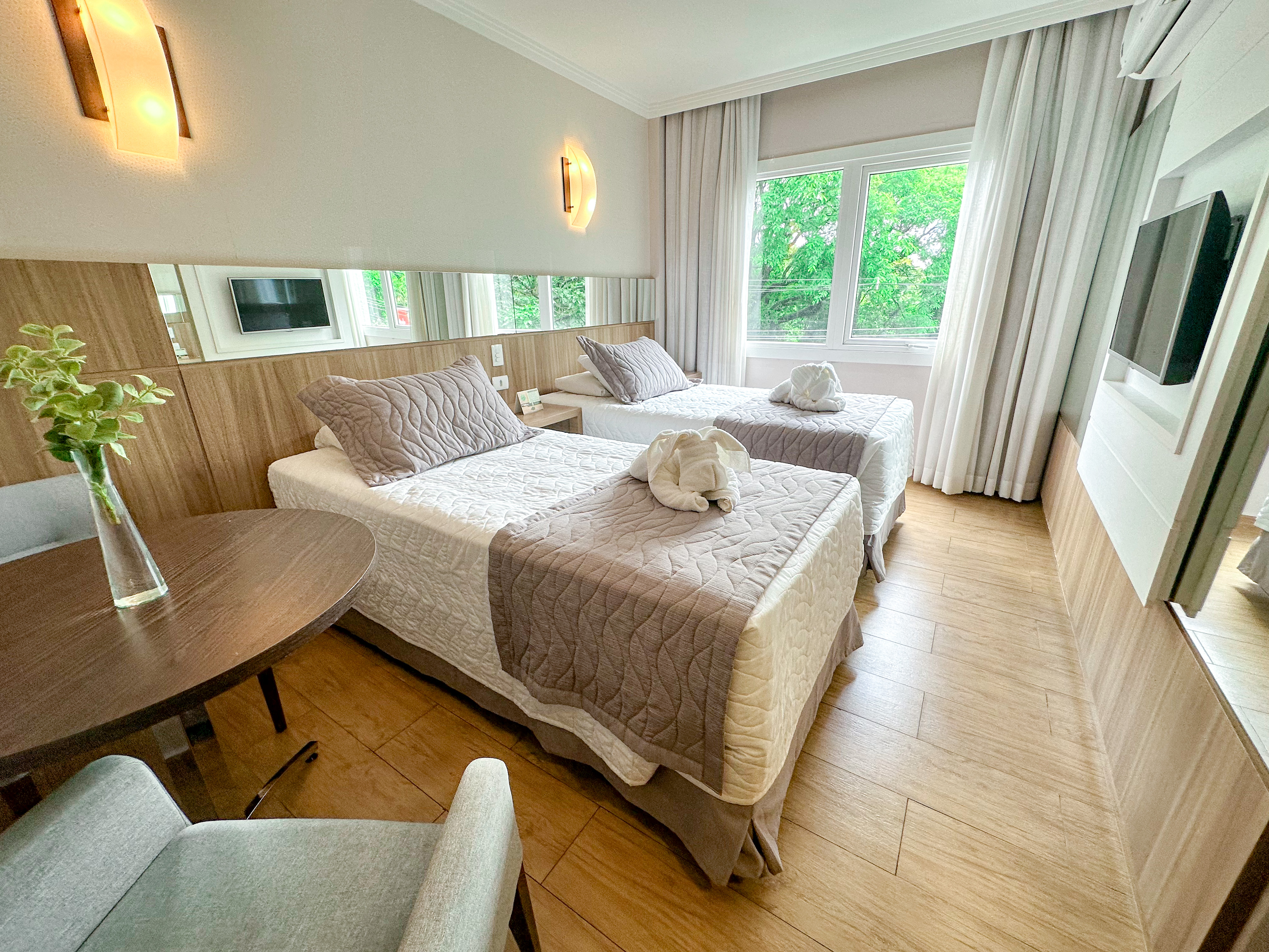 Double or Twin Deluxe