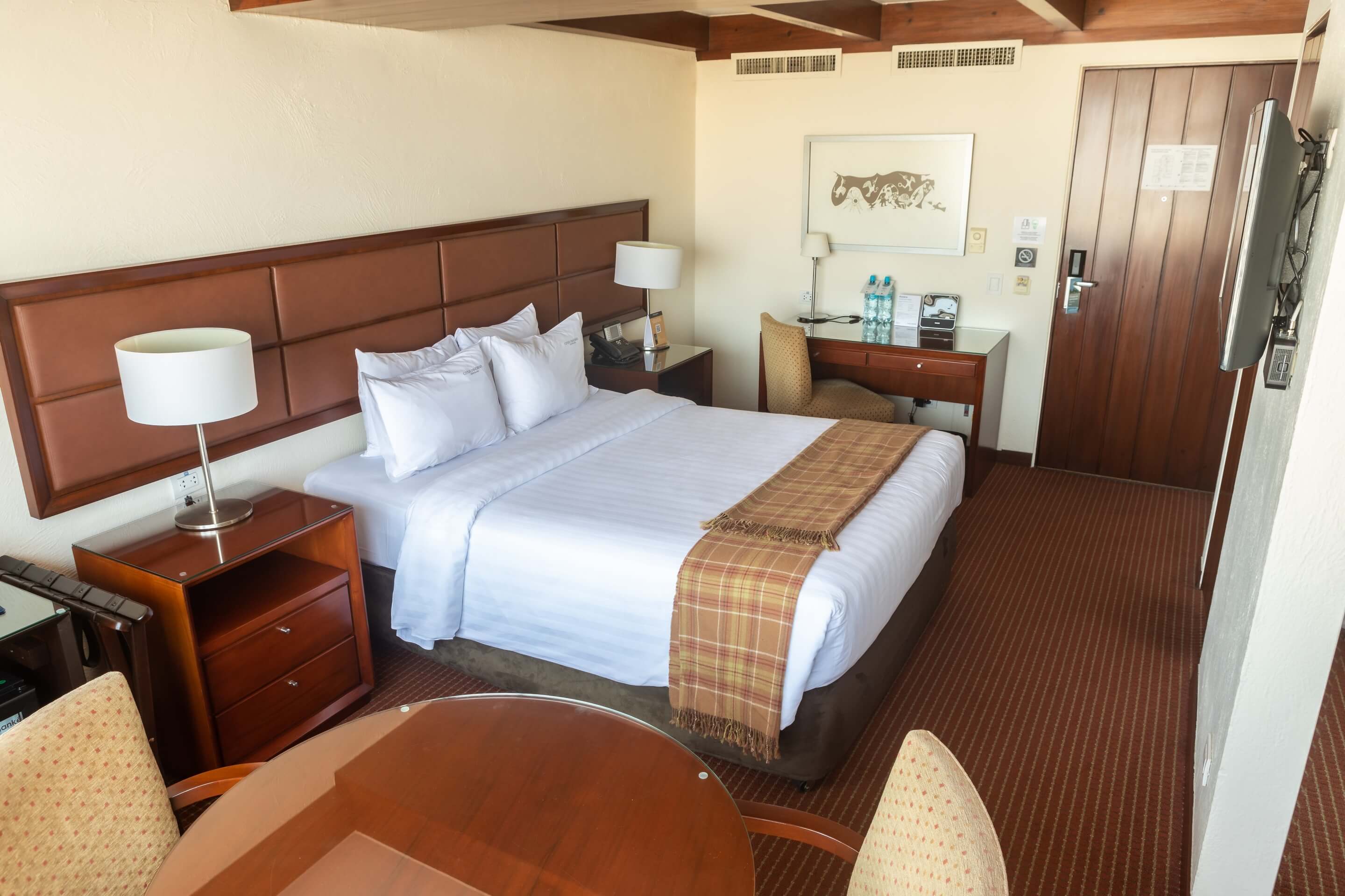 Double Queen Size Bed
