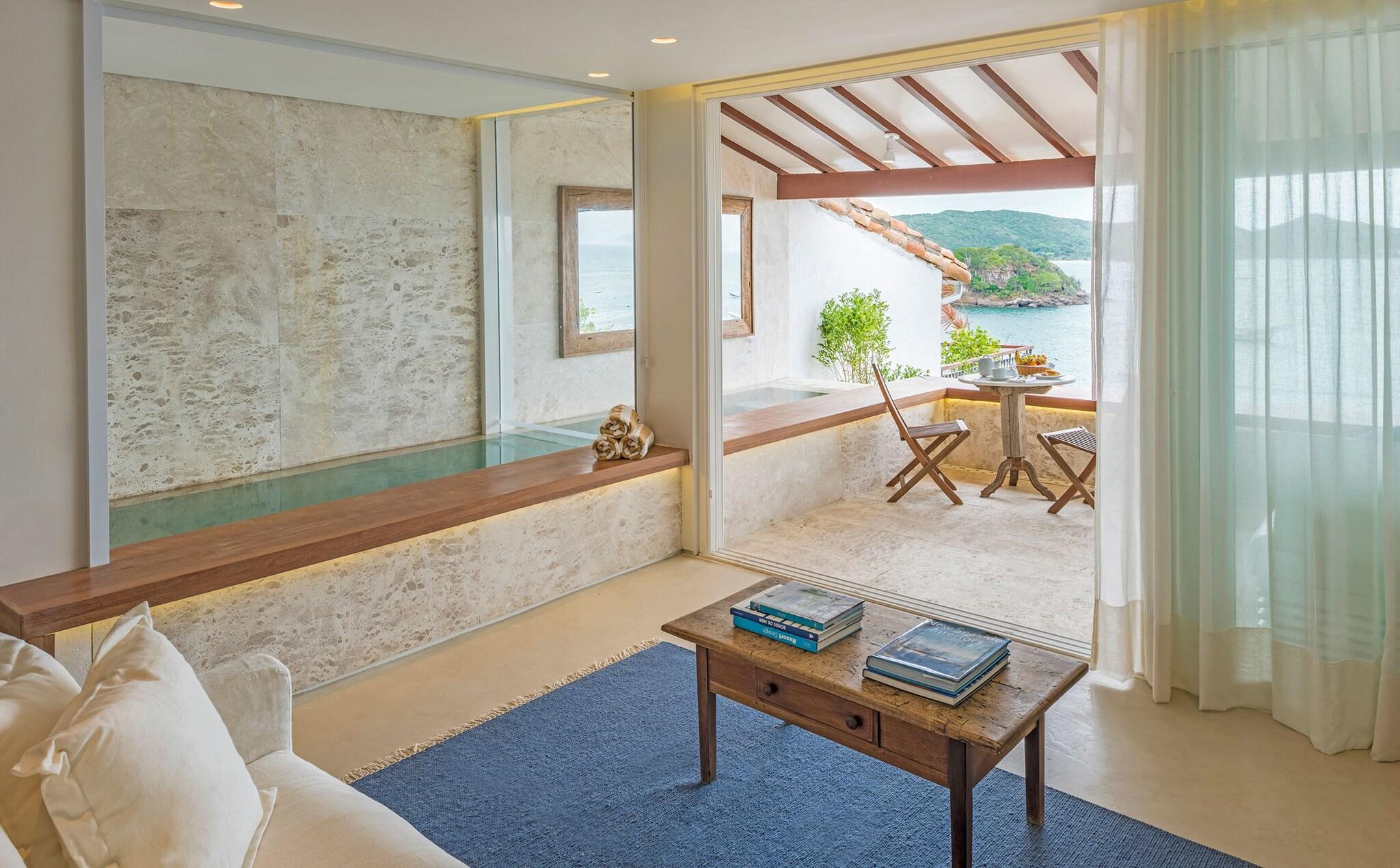 Suite with Private Pool