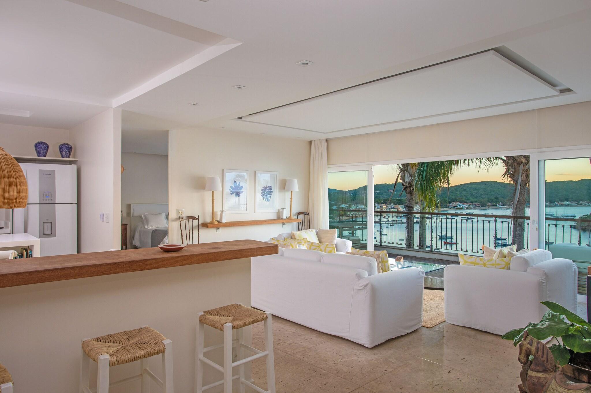 Double Ocean View Queen Bed