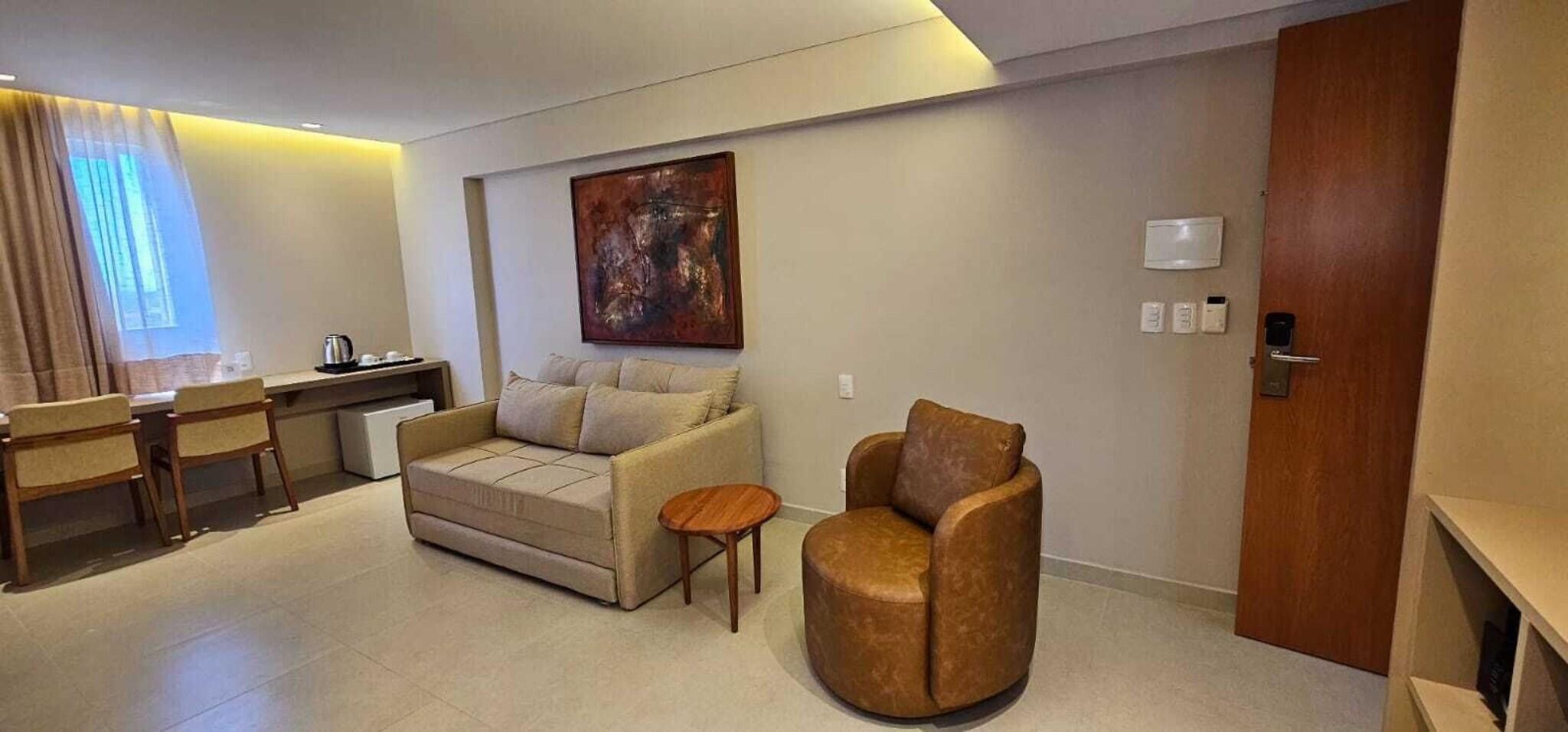 Family Room Deluxe King Bed