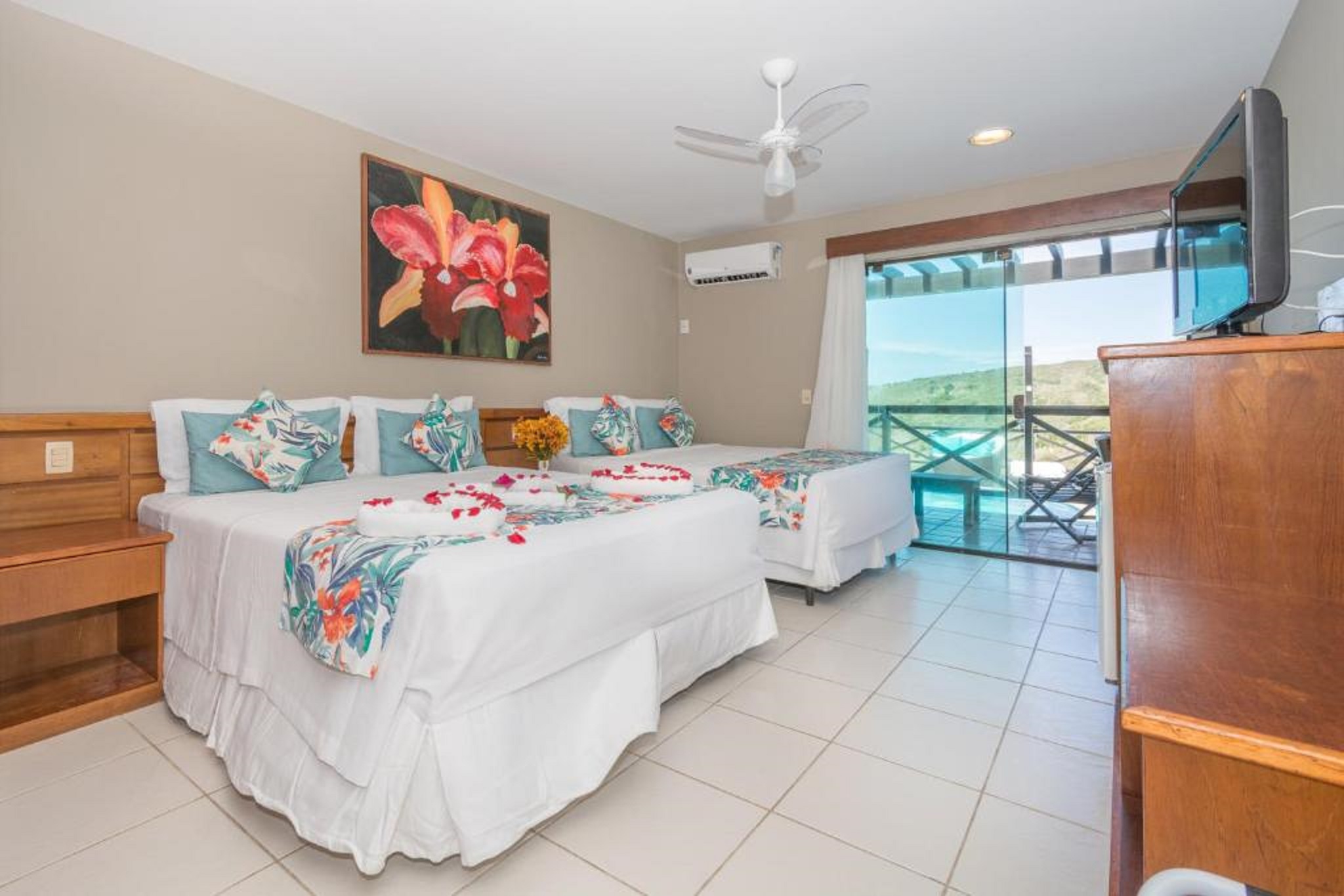 Quadruple Superior Side Sea View