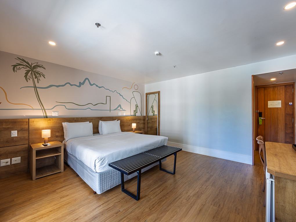 Single Deluxe with Balcony