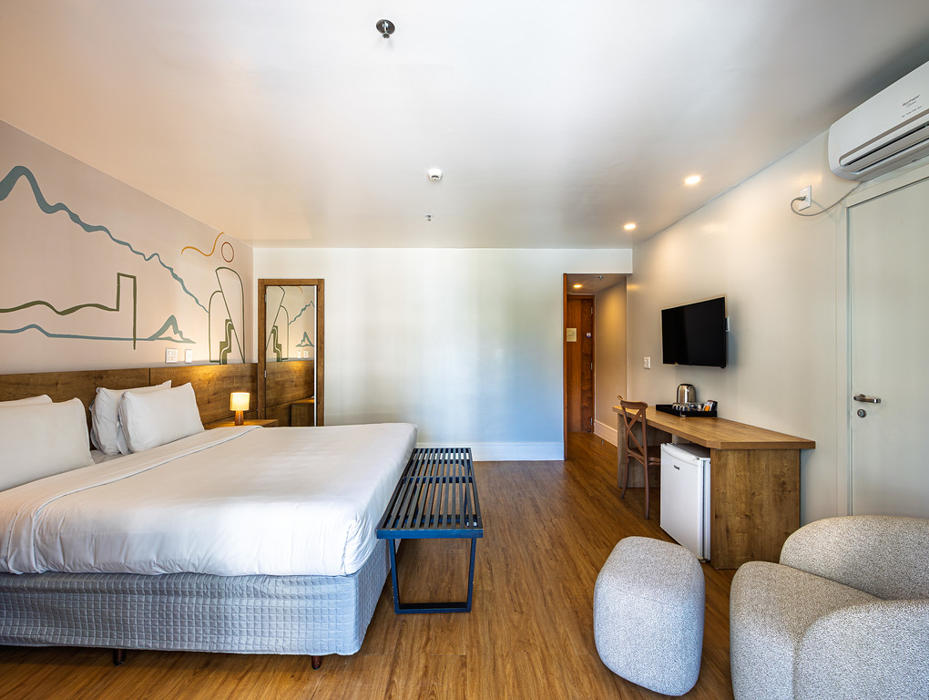 Single Deluxe with Balcony