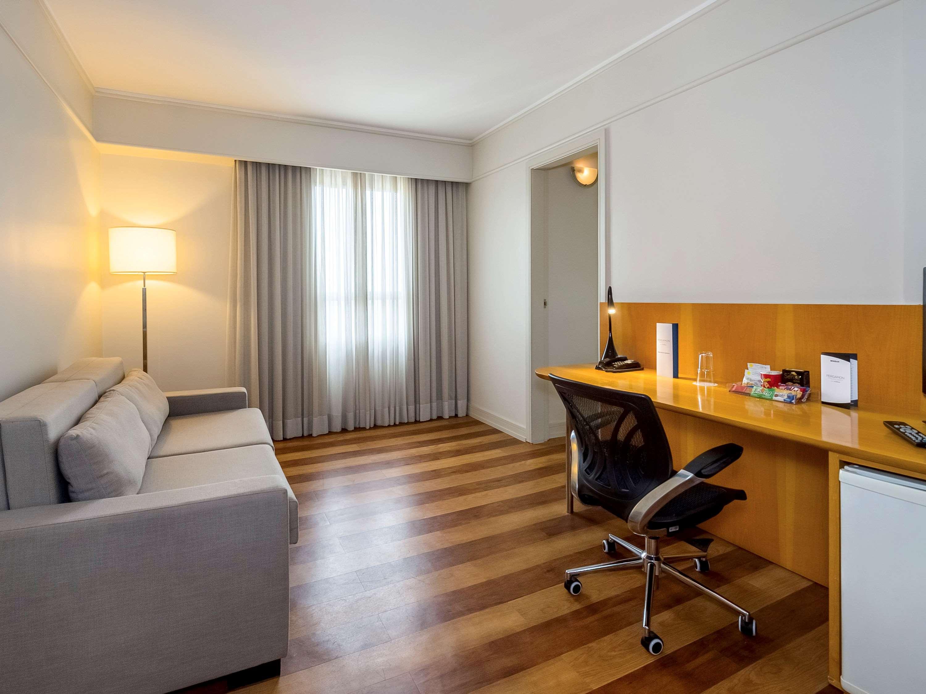 Double Deluxe King Bed