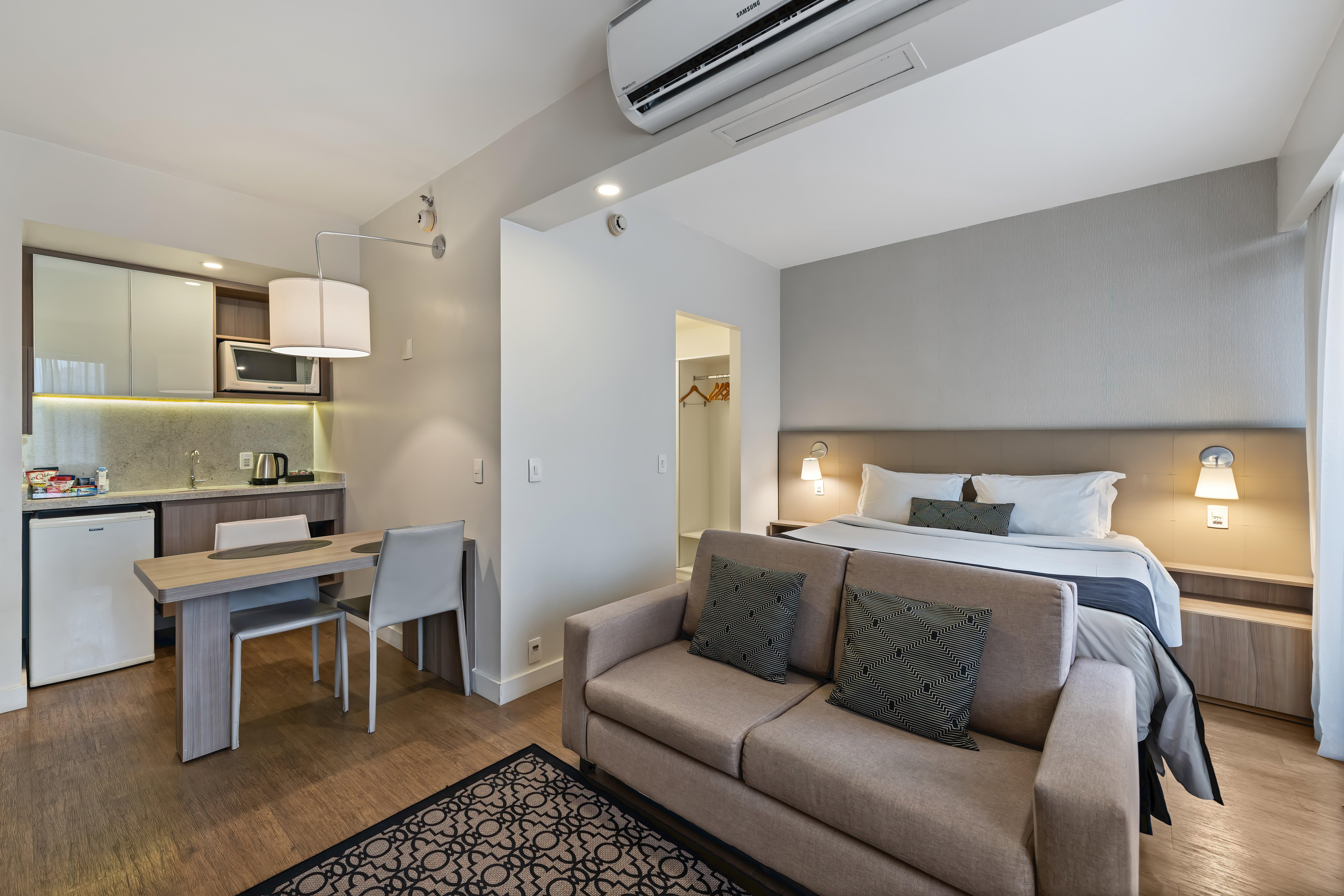 Studio Queen Size Bed