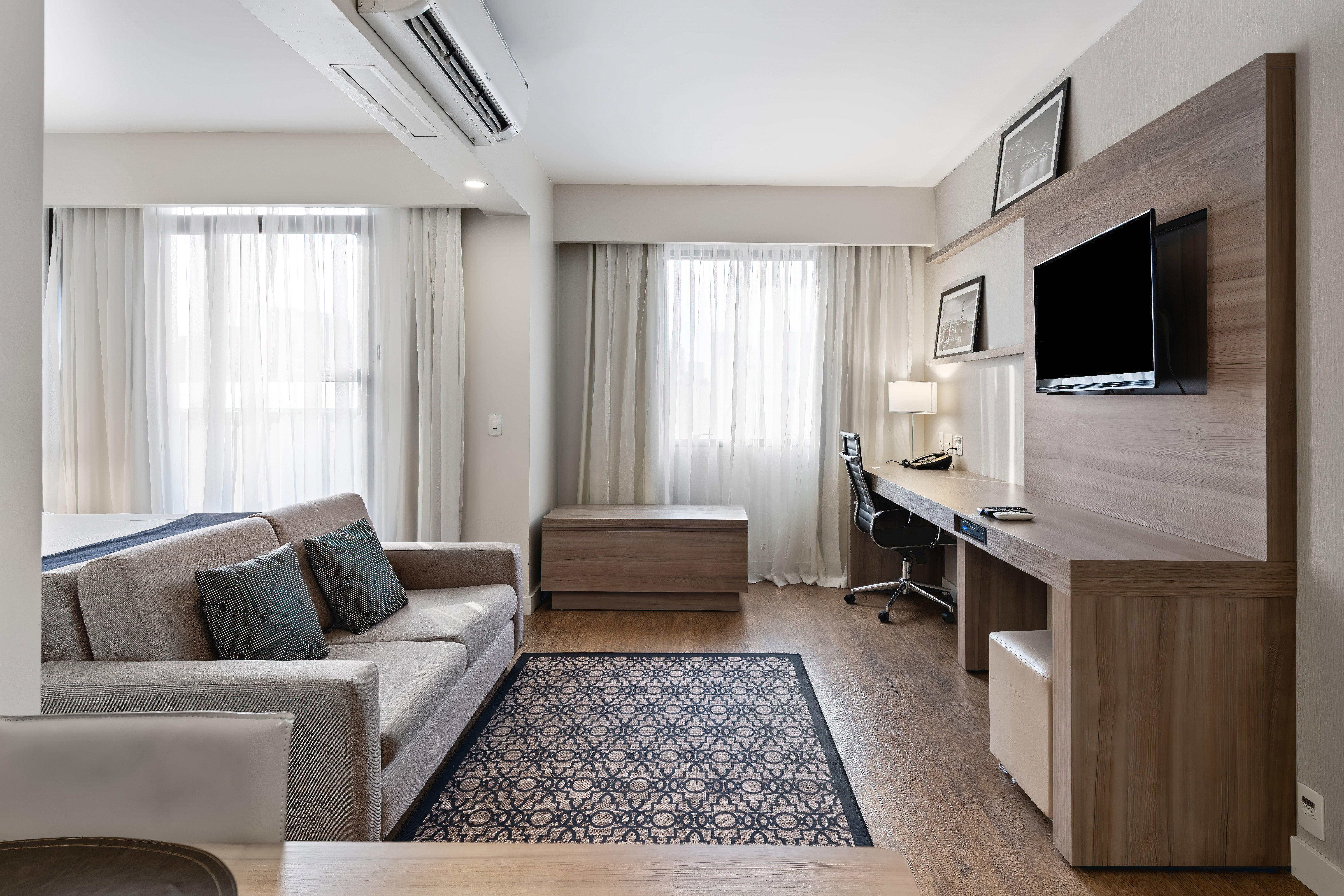 Studio Queen Size Bed