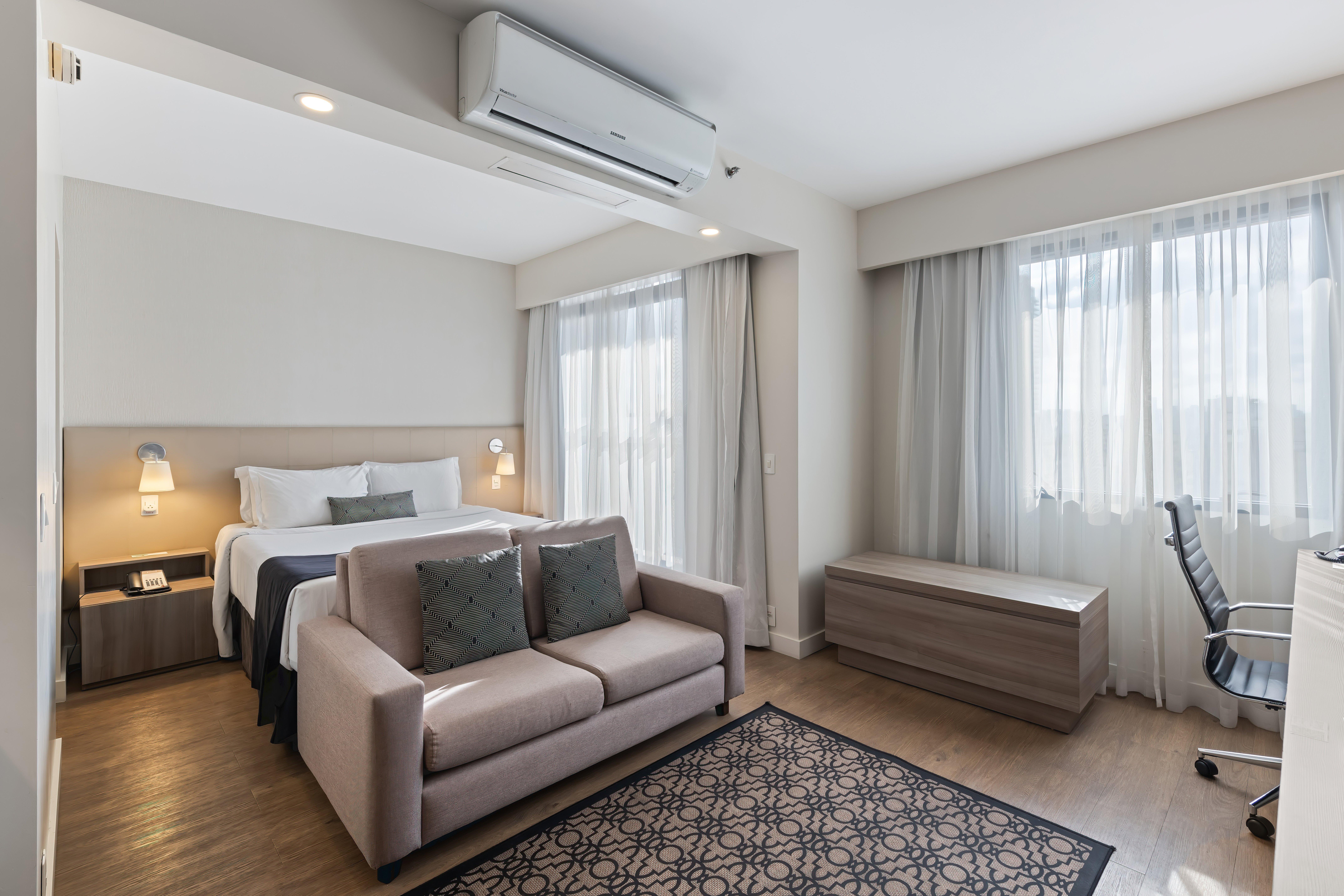 Studio Queen Size Bed