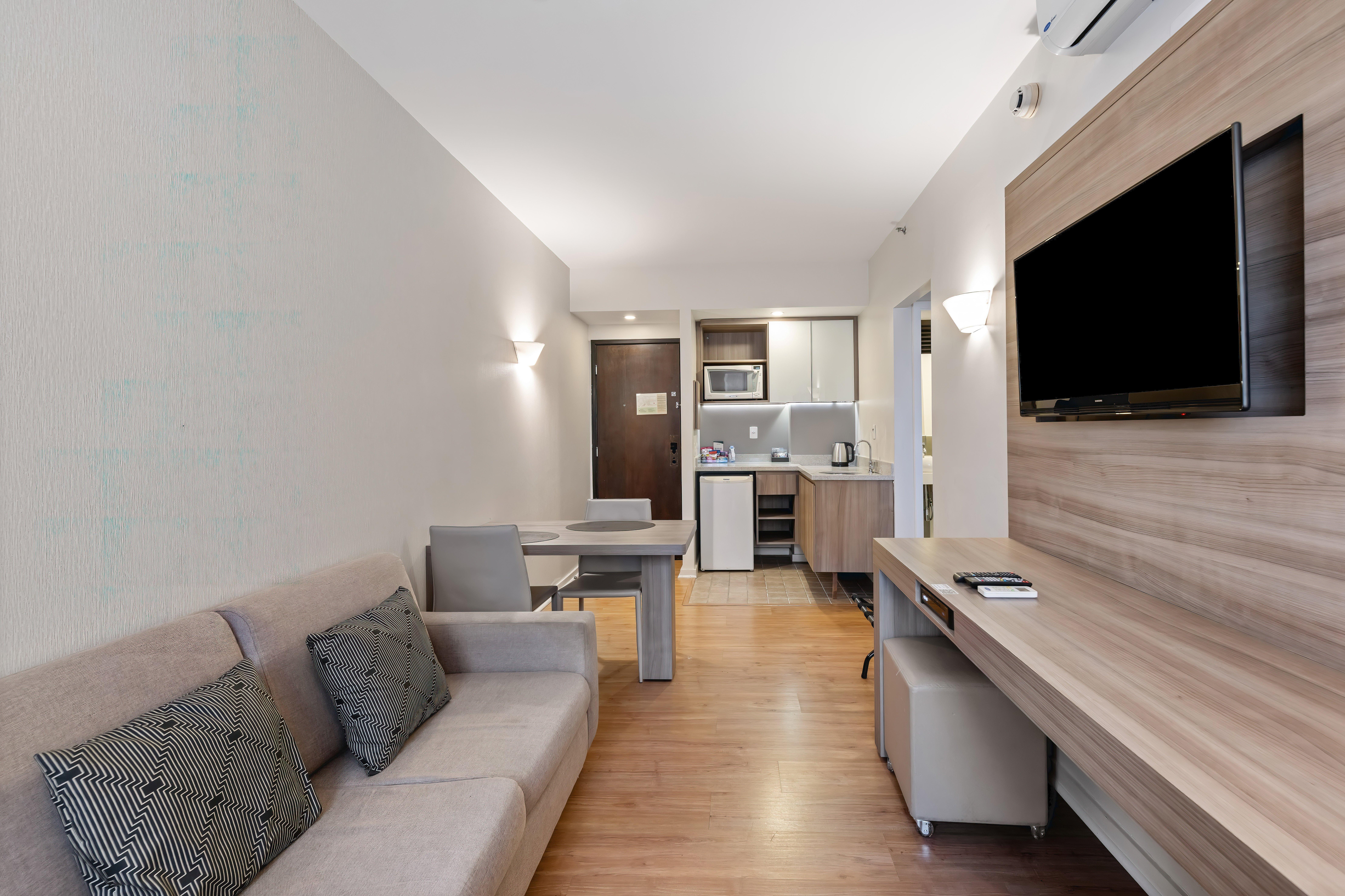 Suite Queen Size Bed