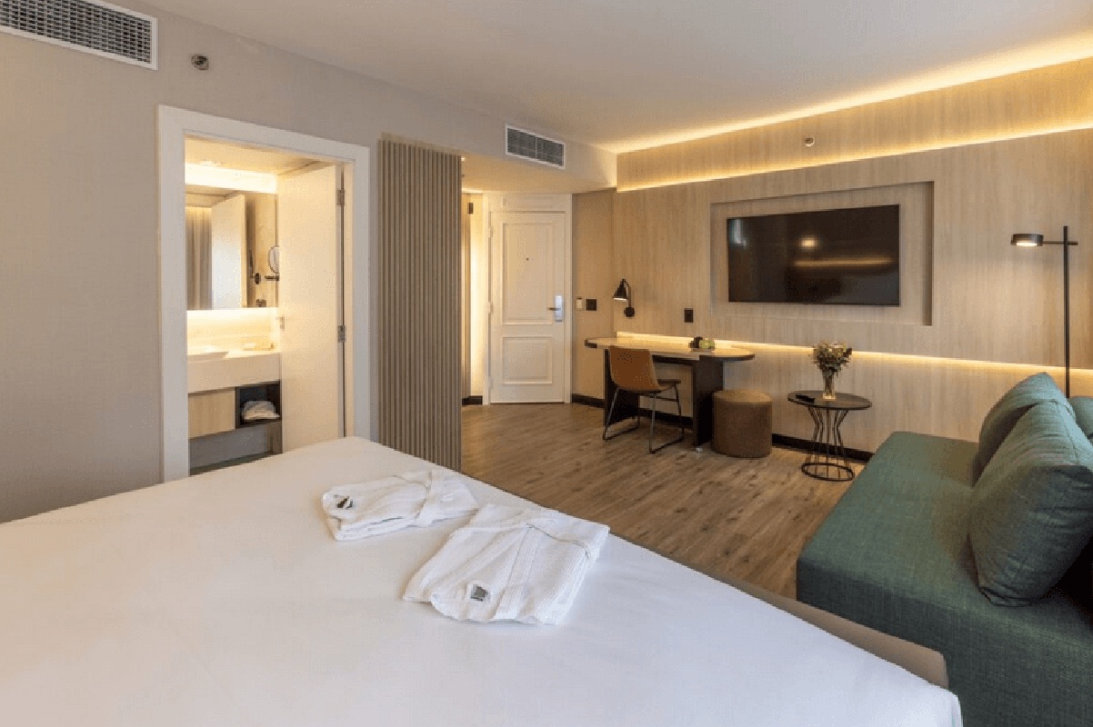 Single Luxury