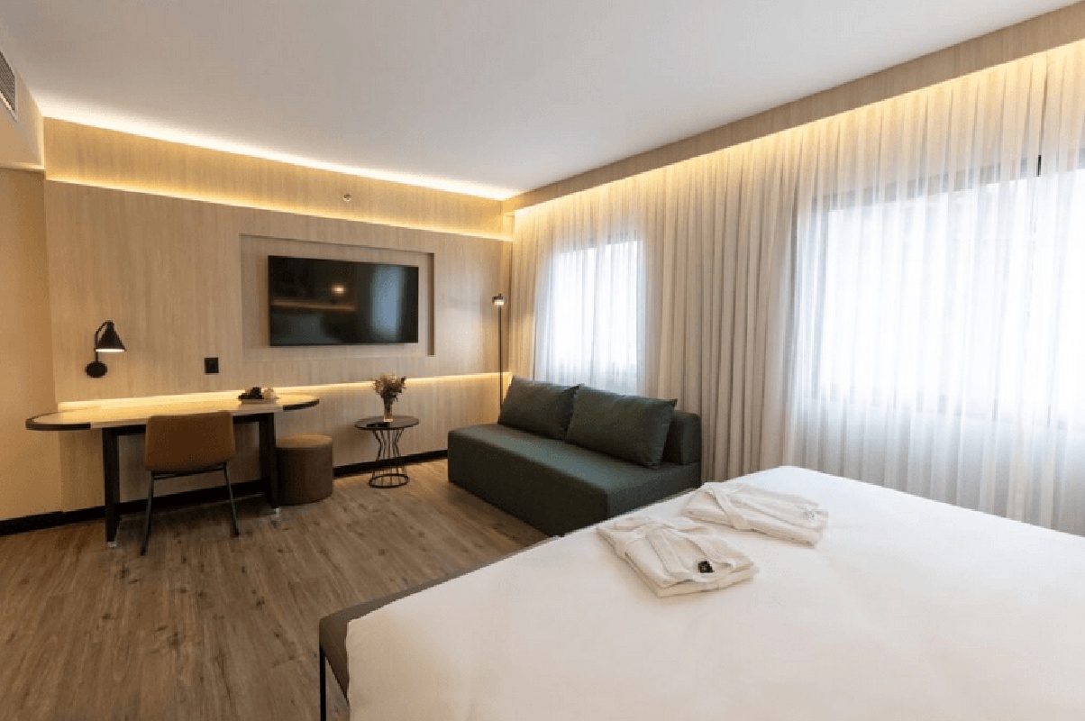Single Luxury
