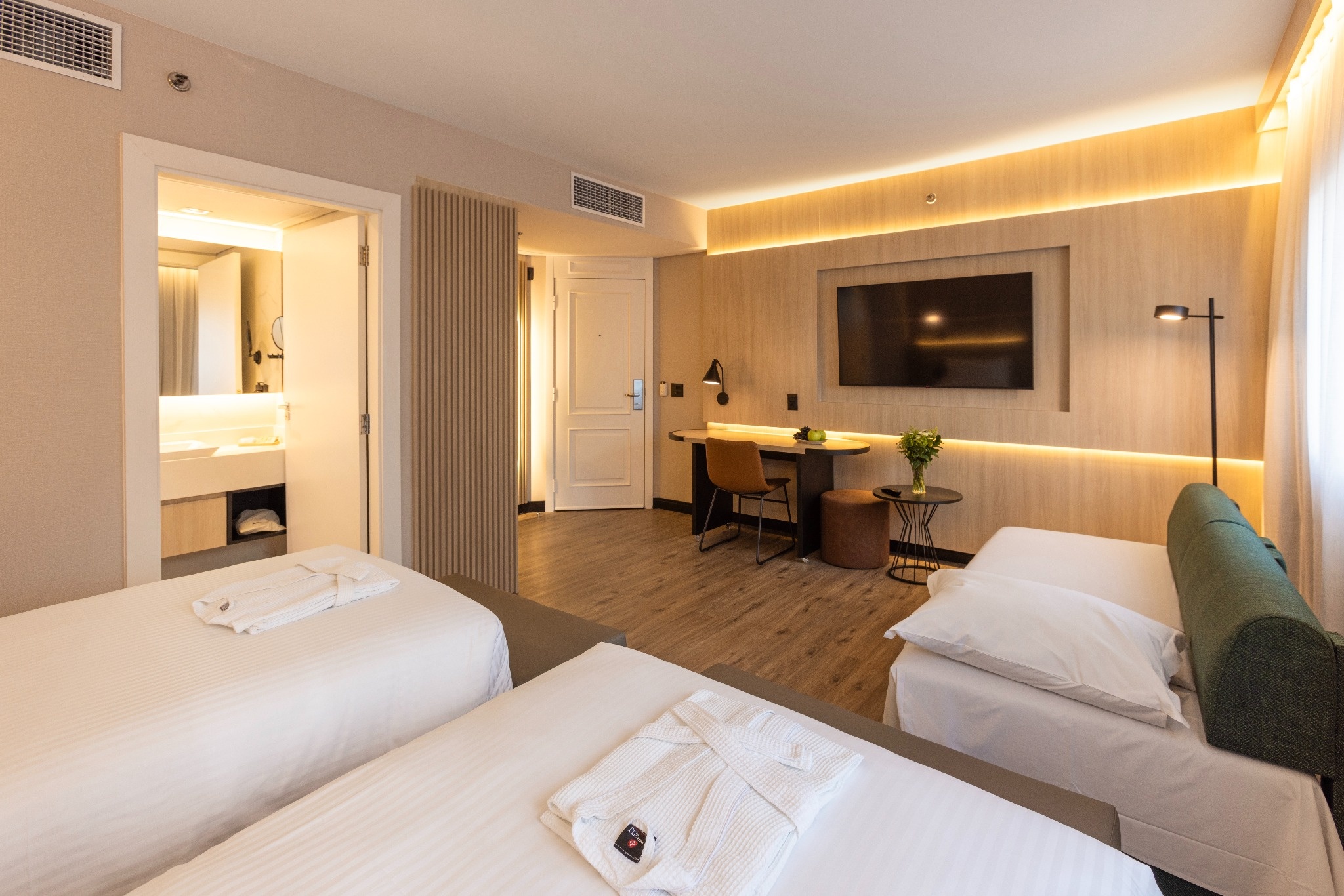 Twin Luxury