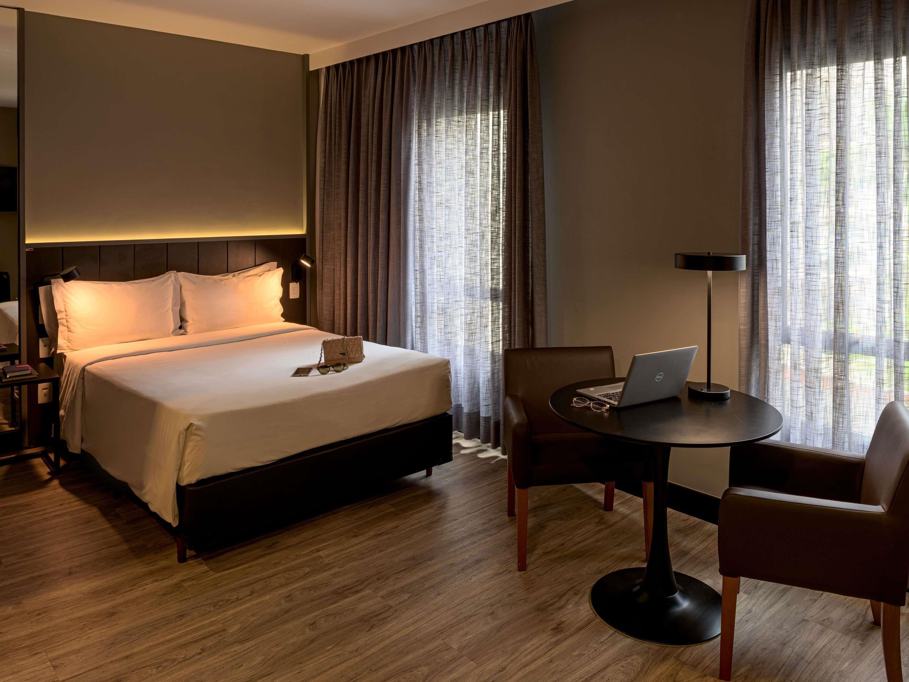 Double Accessible Superior