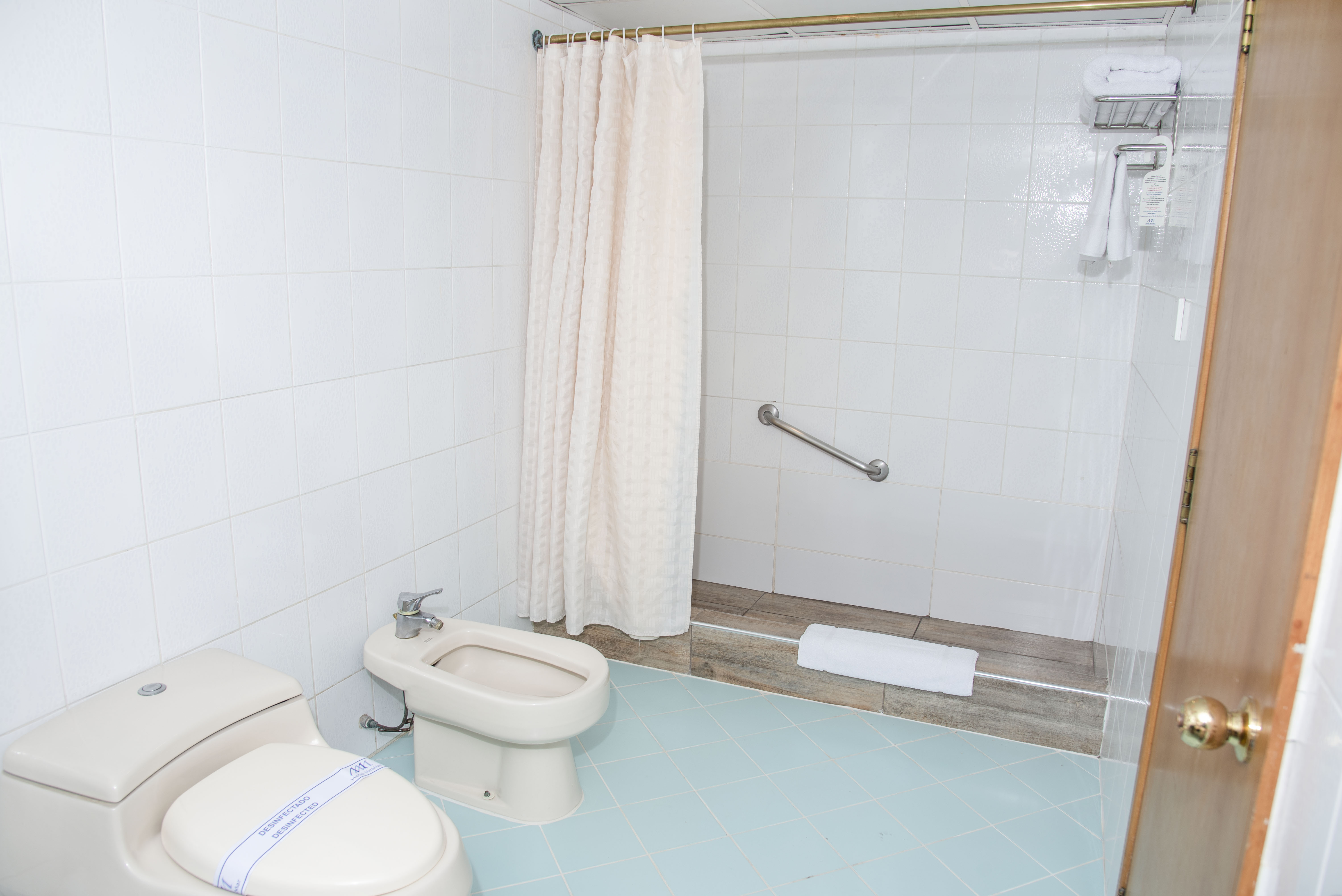 Double Queen Size Bed