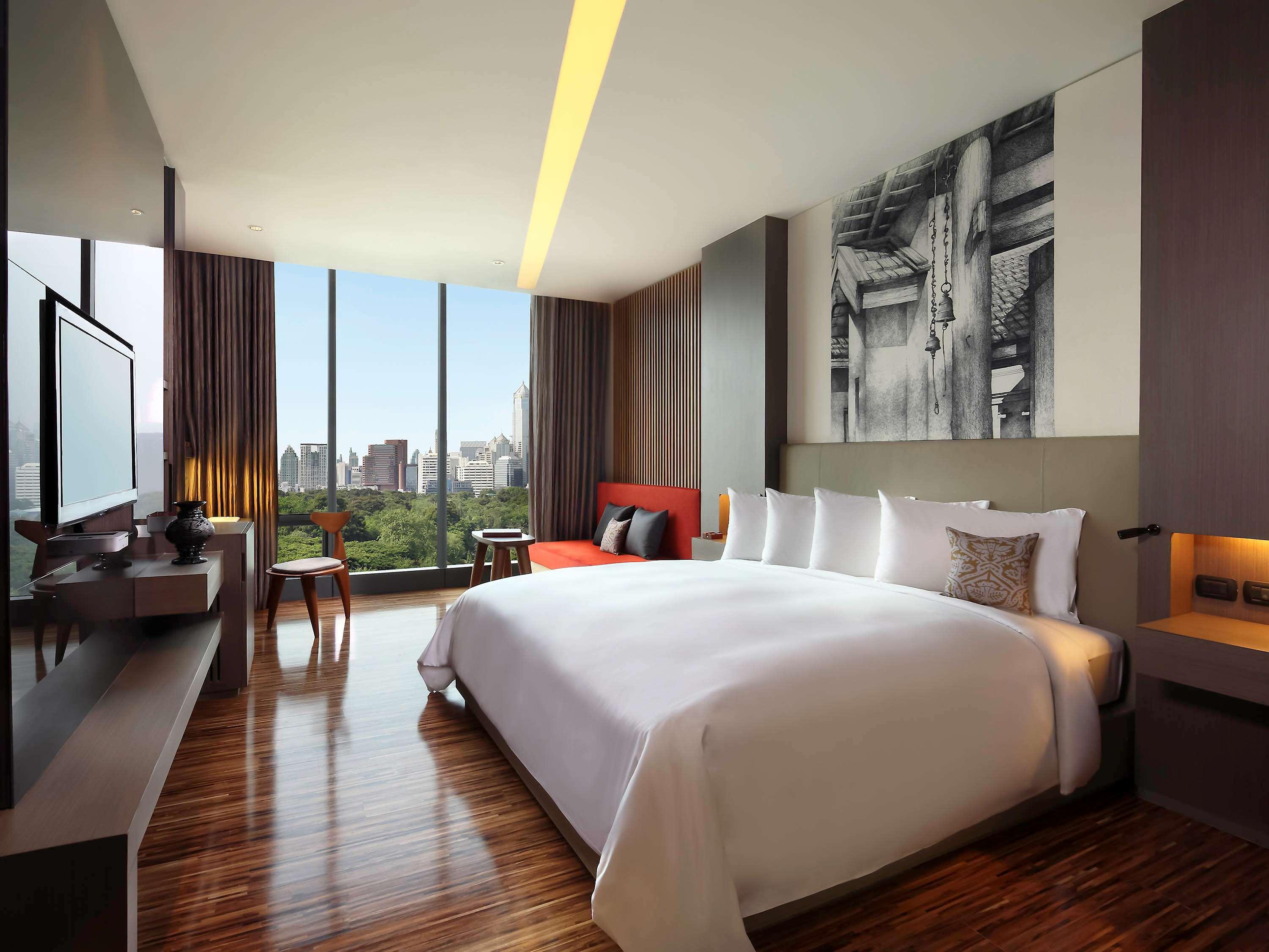 Double City View King Bed