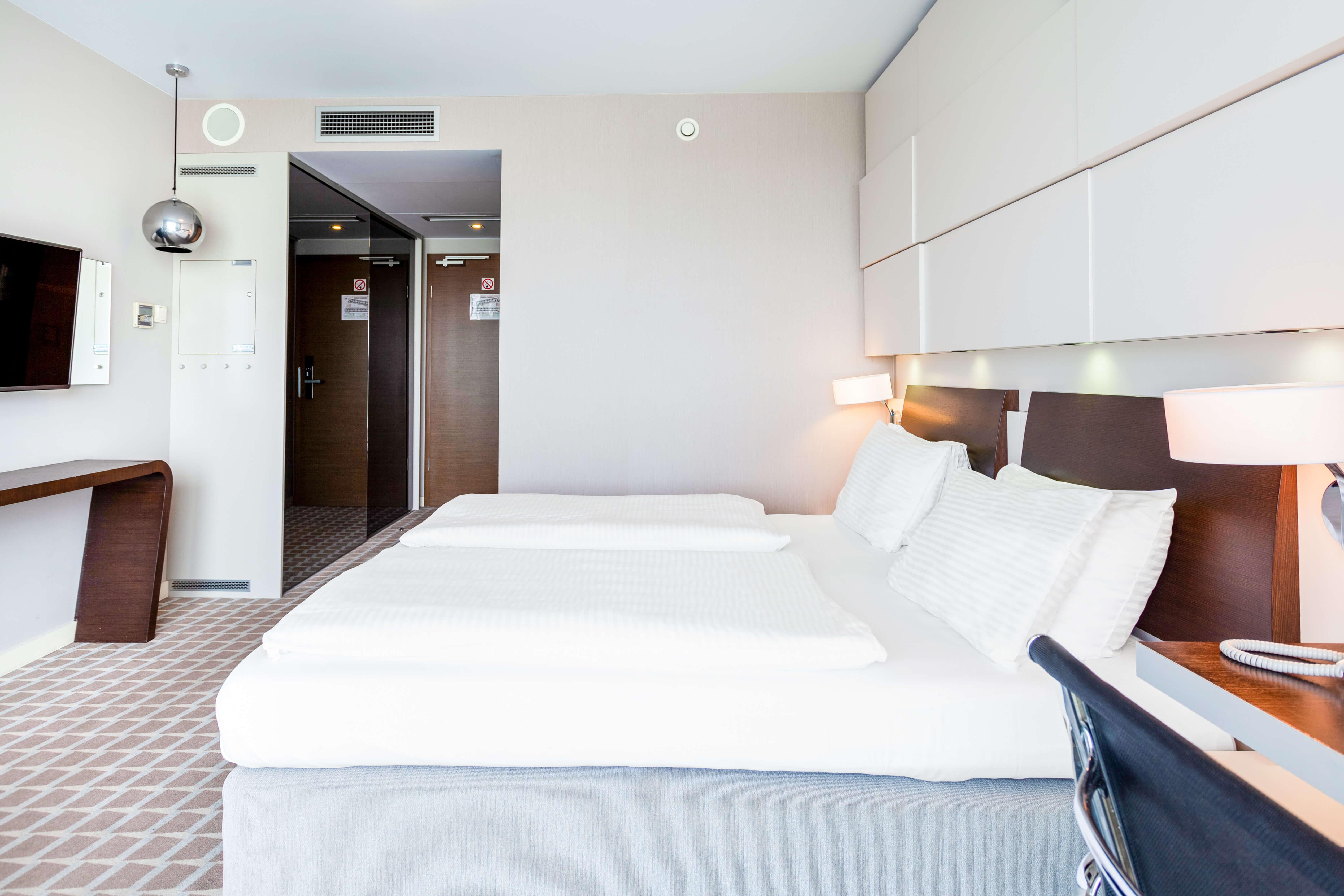 Double Partial Sea View