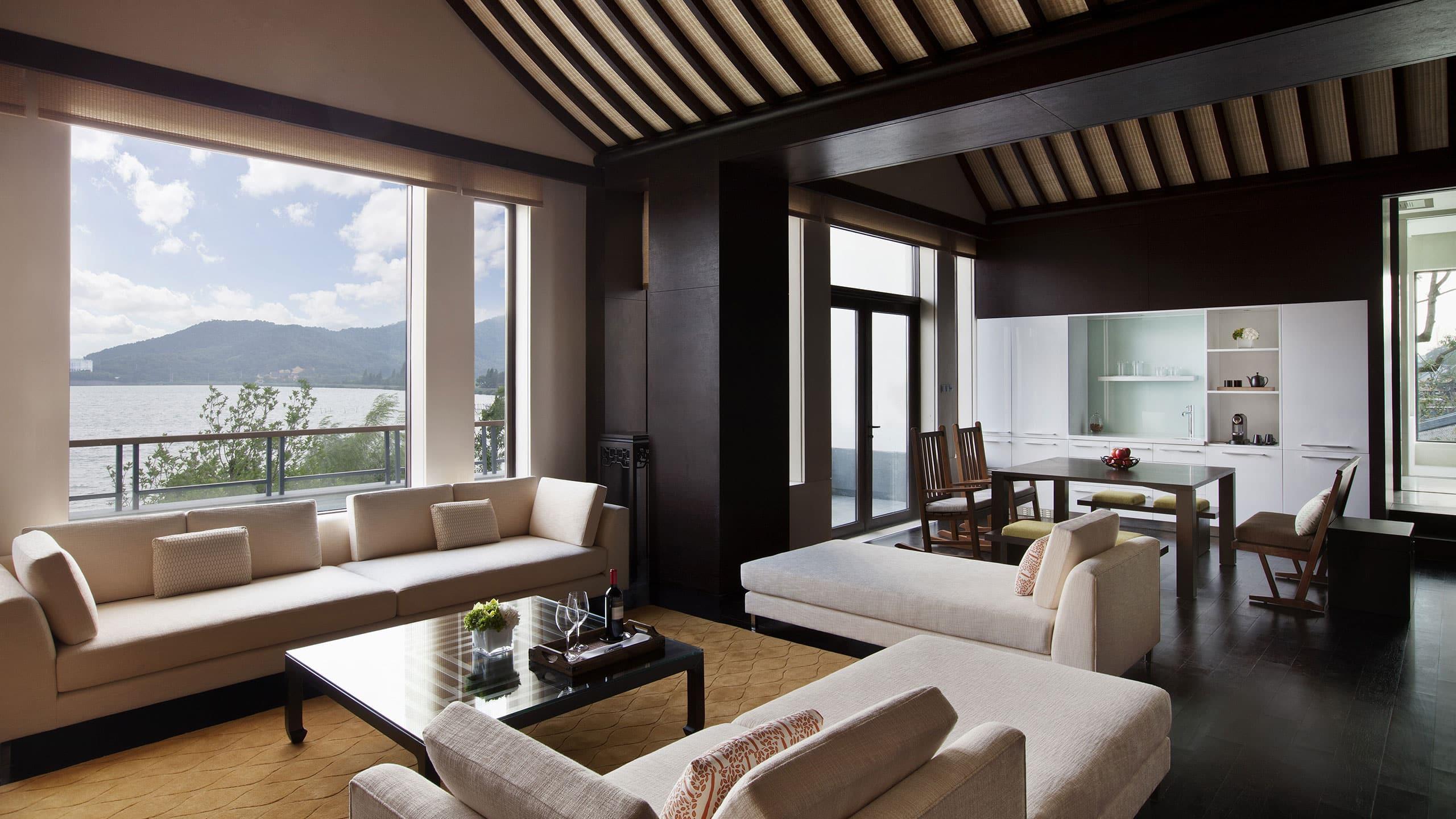 Suite Executive King Bed